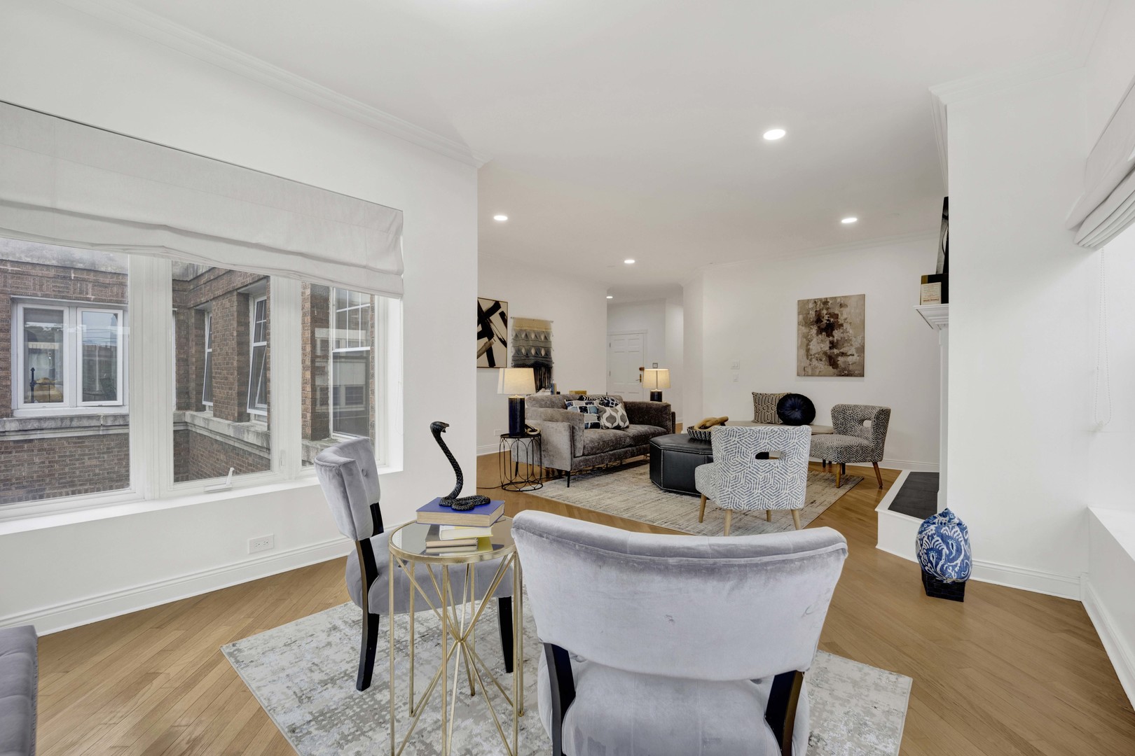 941 W Argyle Street Unit: 3W