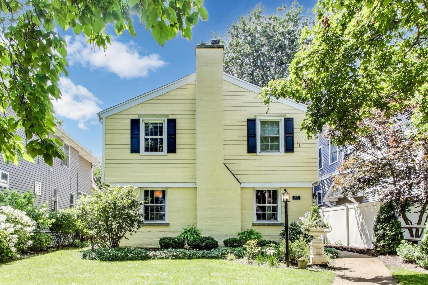 2015 SCHILLER Avenue