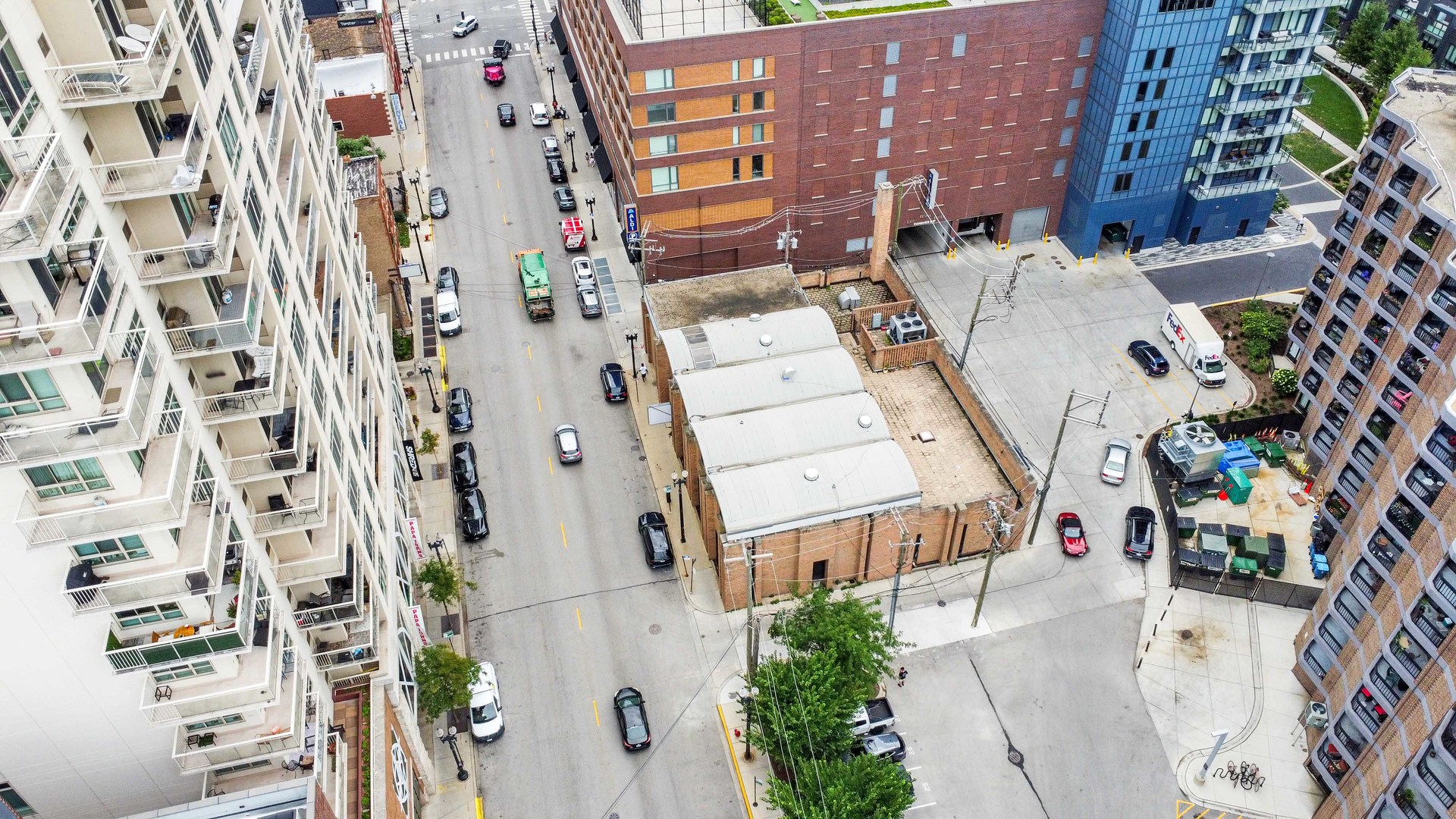 225 W Division Street