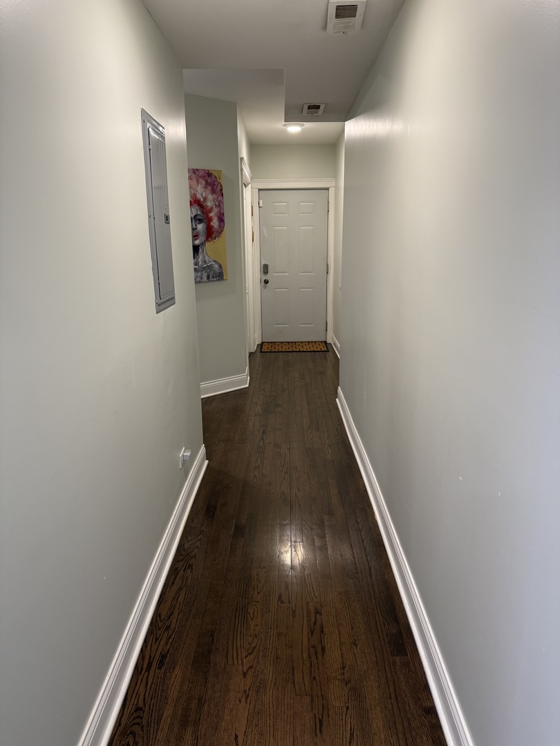 1025 S Austin Boulevard Unit: 1N