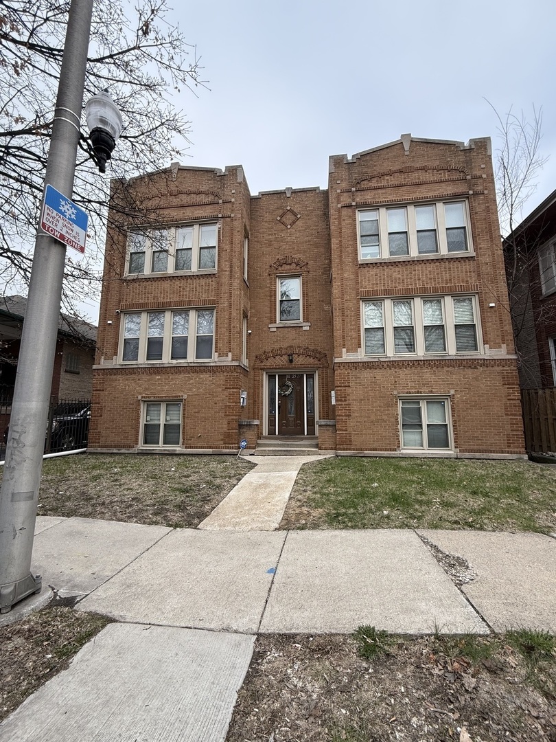 1025 S Austin Boulevard Unit: 1N