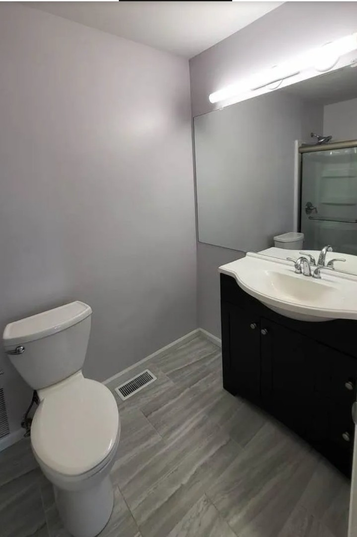 1186 Auburn Lane Unit: 1186