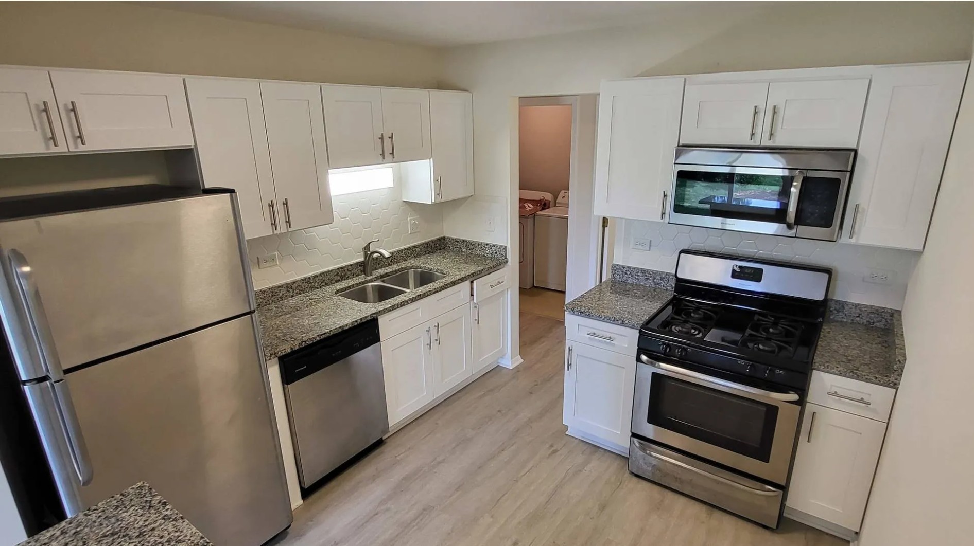 1186 Auburn Lane Unit: 1186