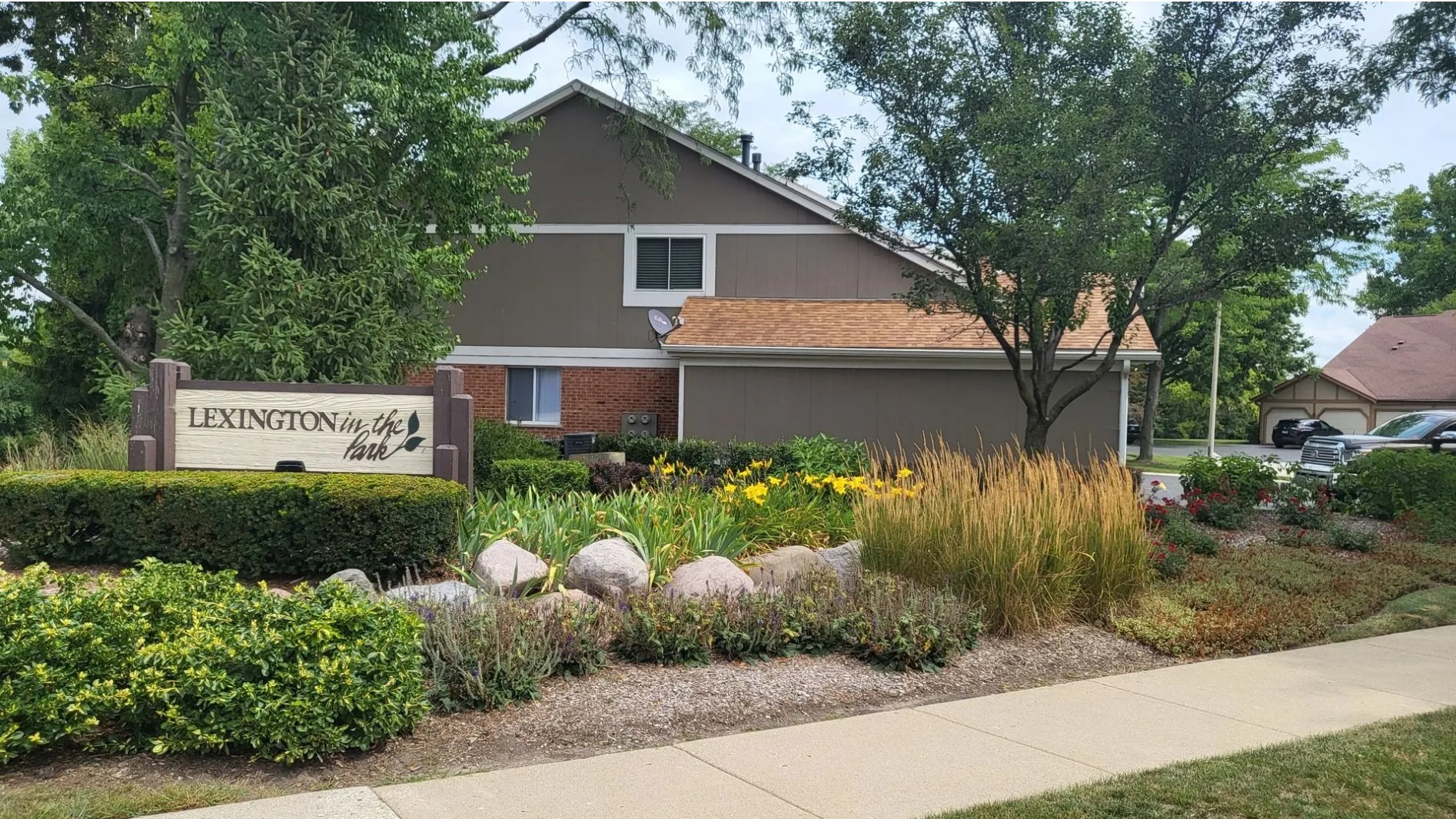 1186 Auburn Lane Unit: 1186