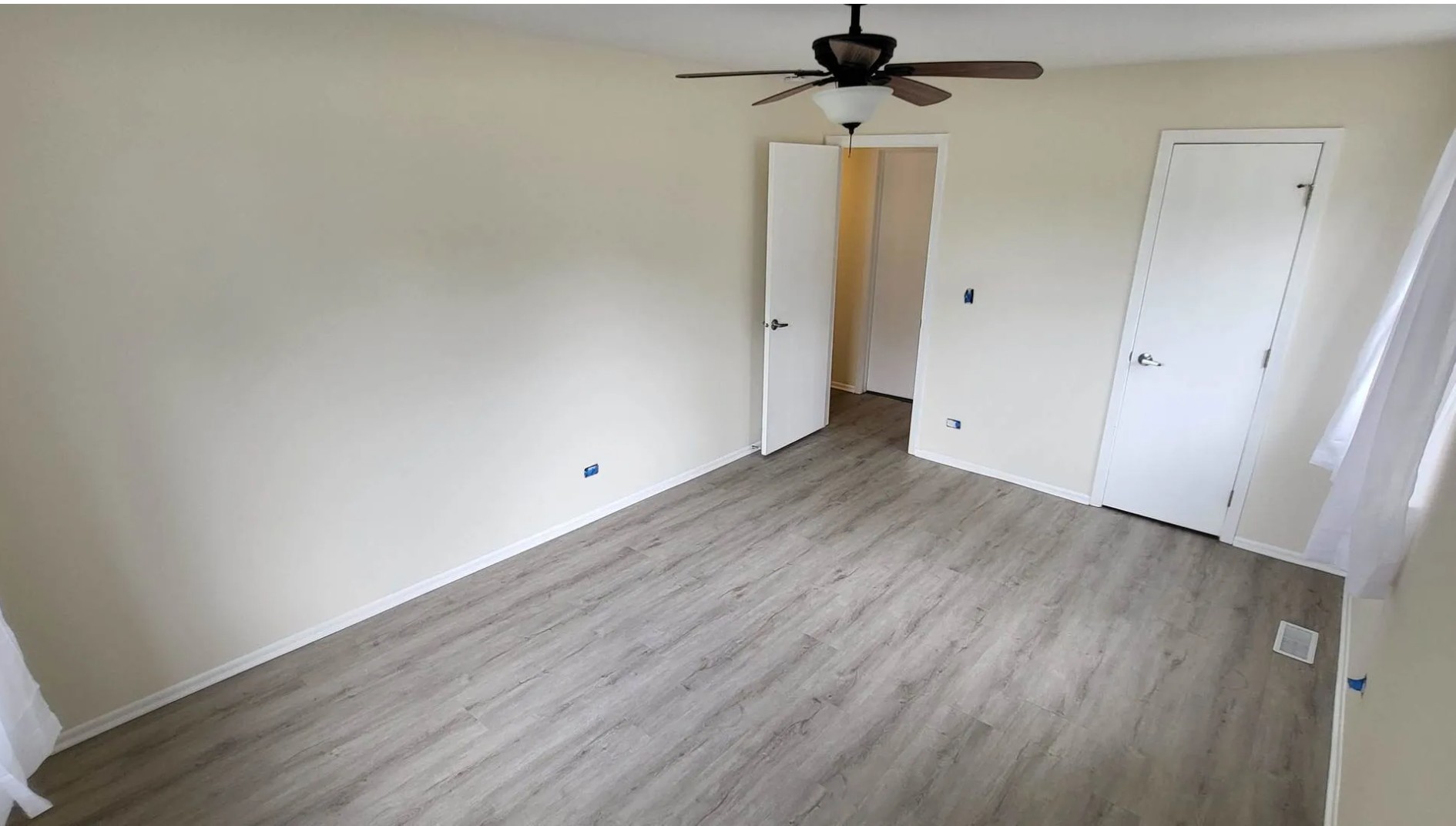 1186 Auburn Lane Unit: 1186