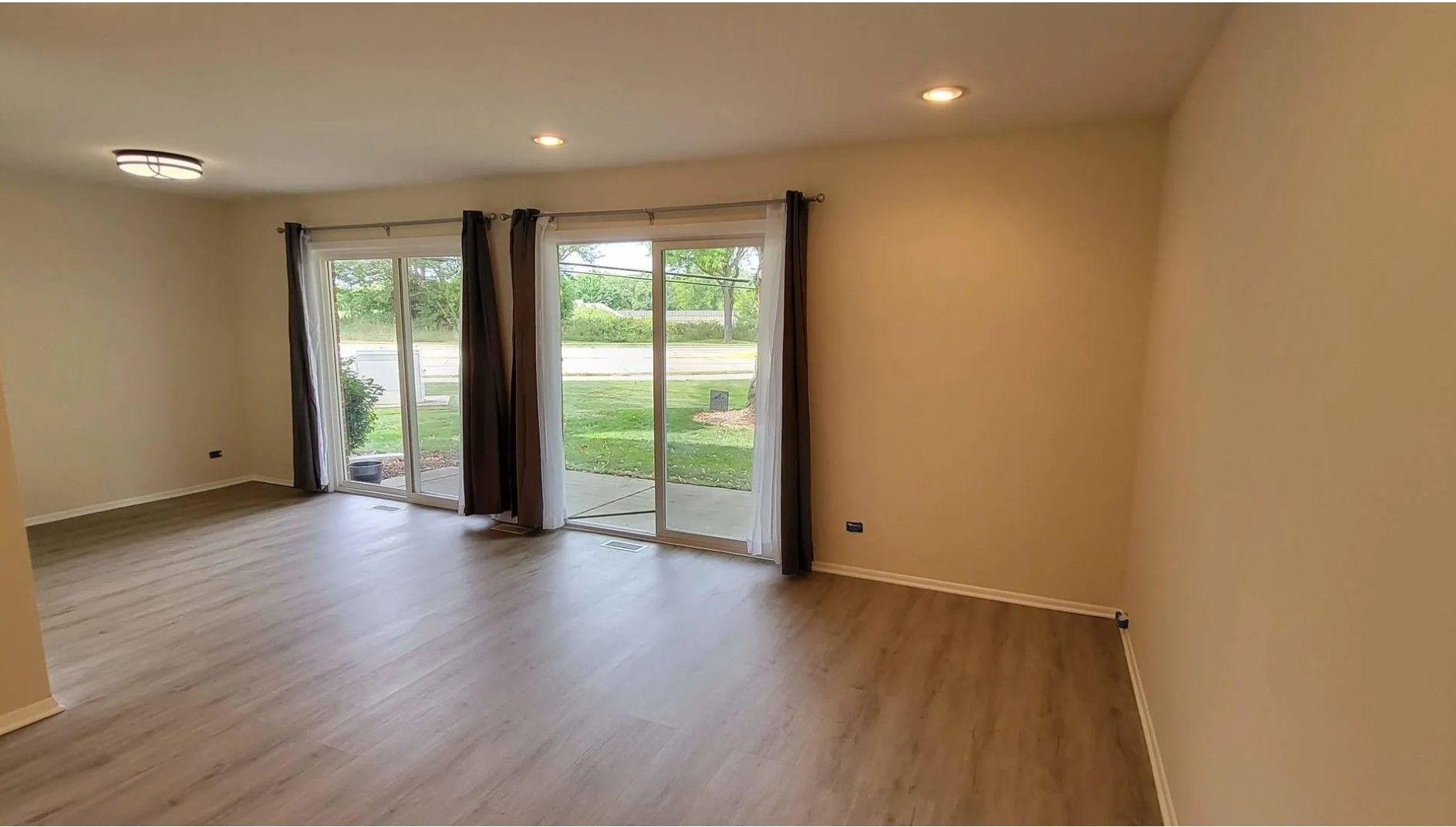 1186 Auburn Lane Unit: 1186