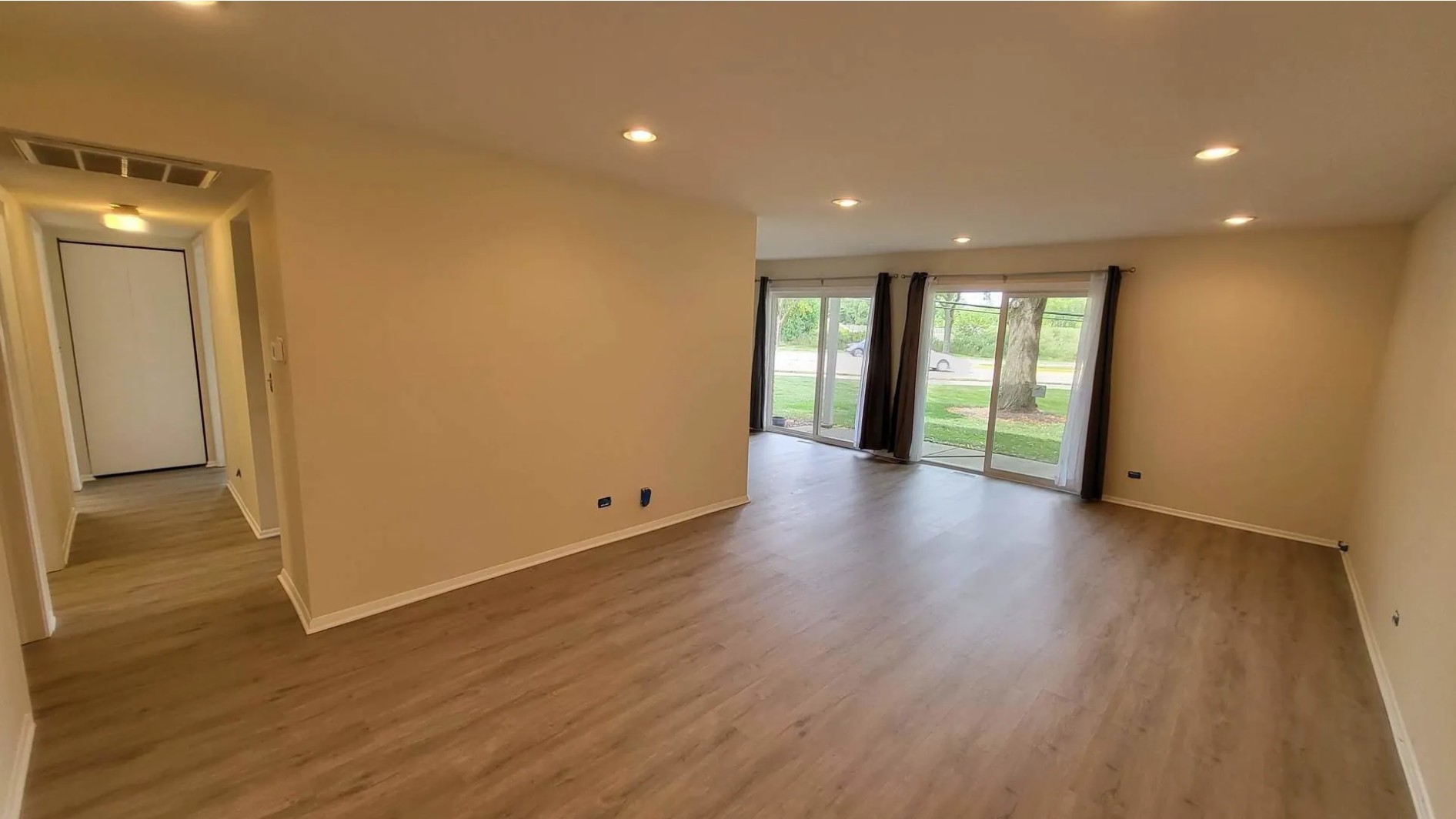 1186 Auburn Lane Unit: 1186