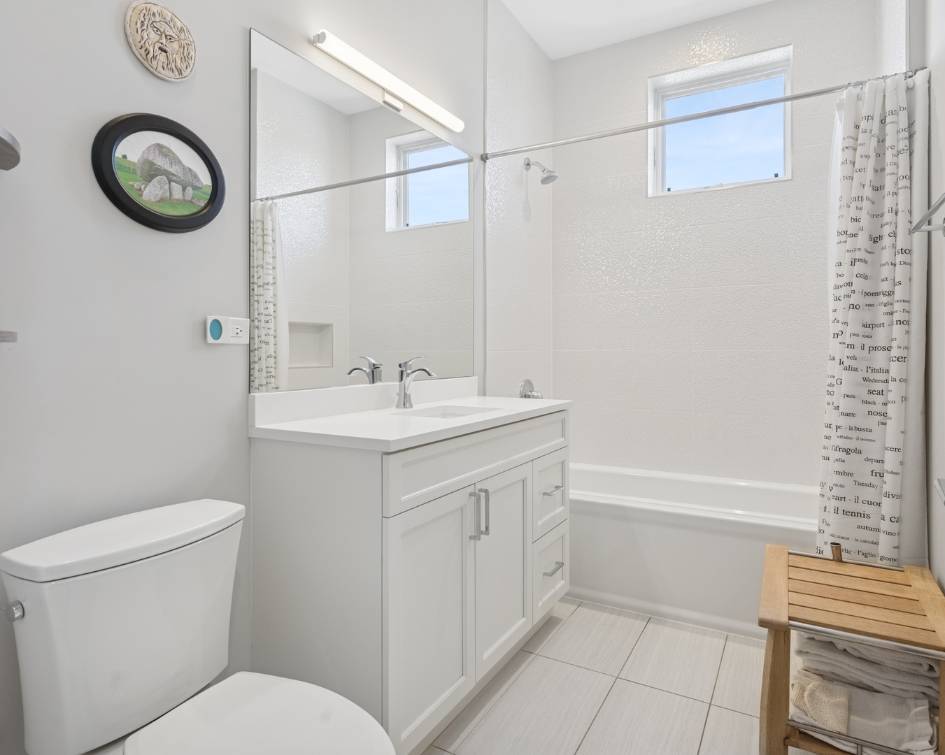 4115 N Lincoln Avenue Unit: 4N