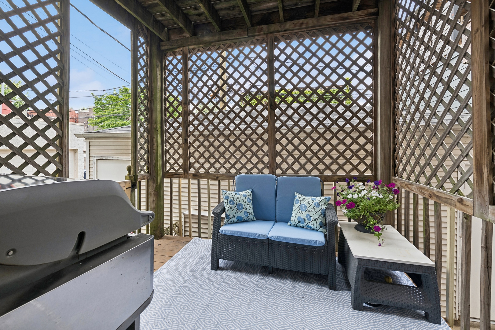 1925 N Damen Avenue Unit: 1