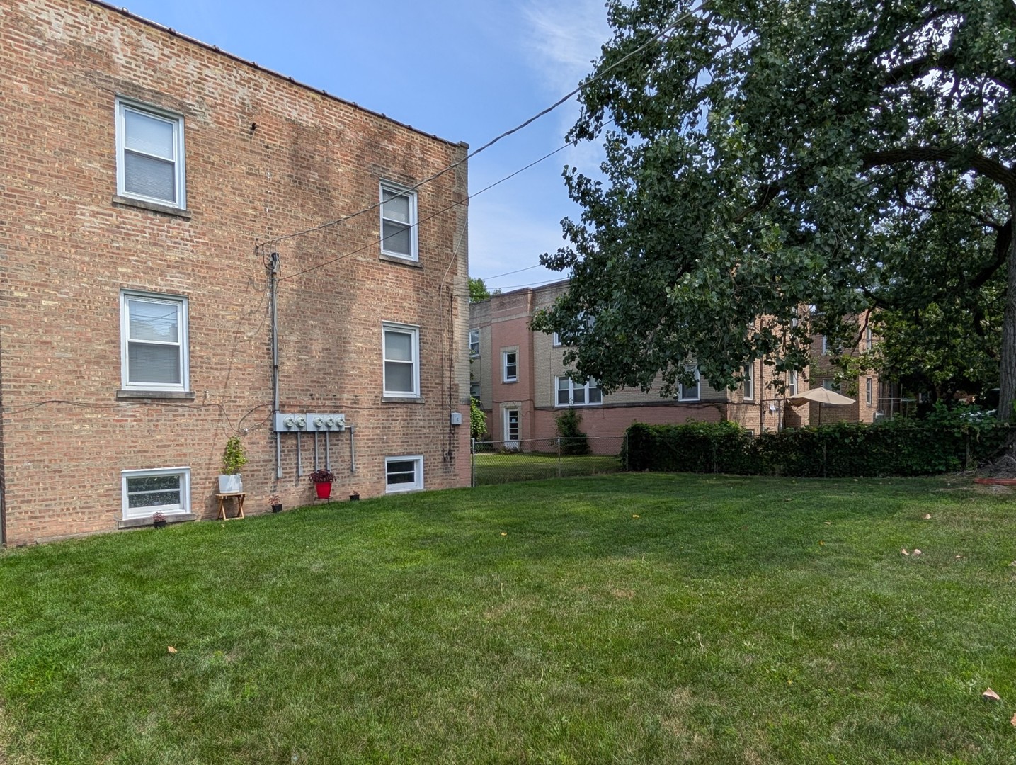 2909 W Farragut Avenue Unit: 2N