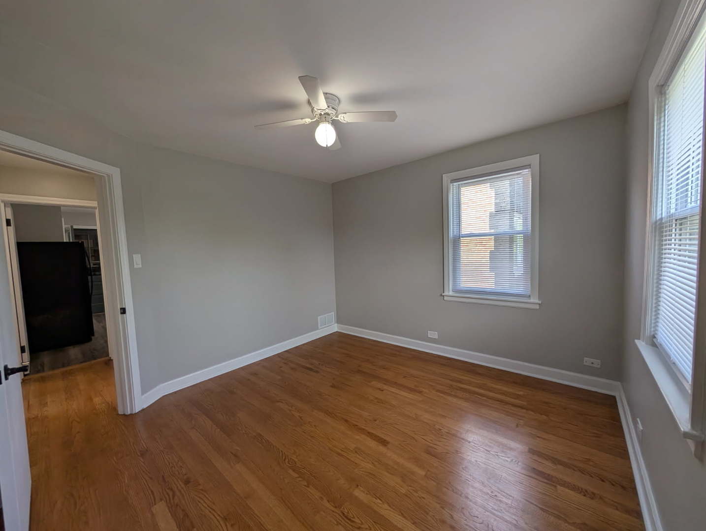 2909 W Farragut Avenue Unit: 2N