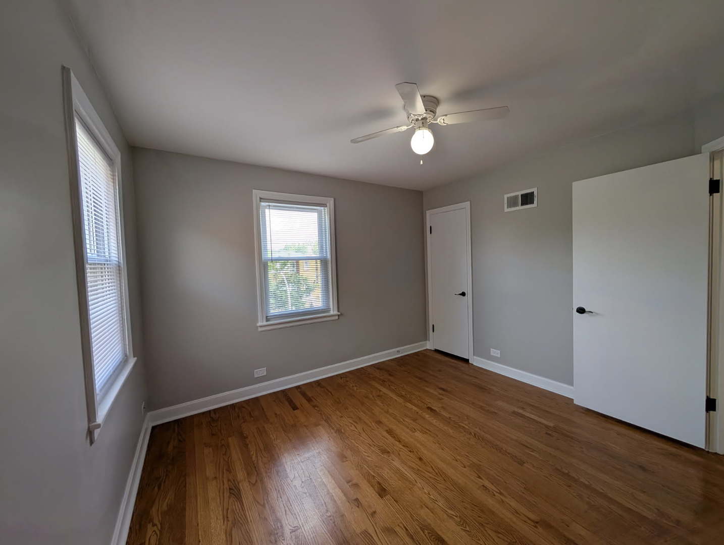 2909 W Farragut Avenue Unit: 2N