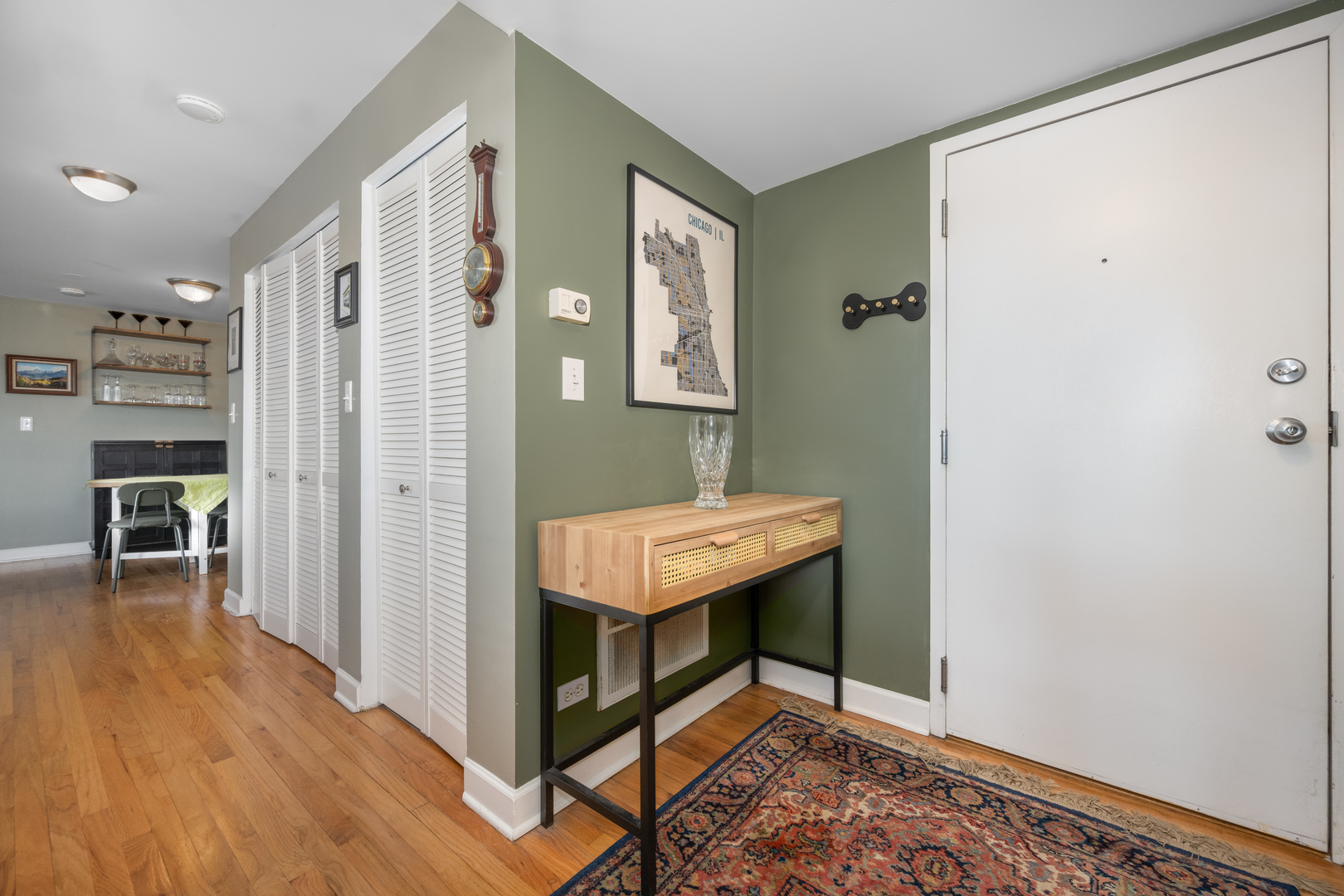 2545 W Catalpa Avenue Unit: 5C