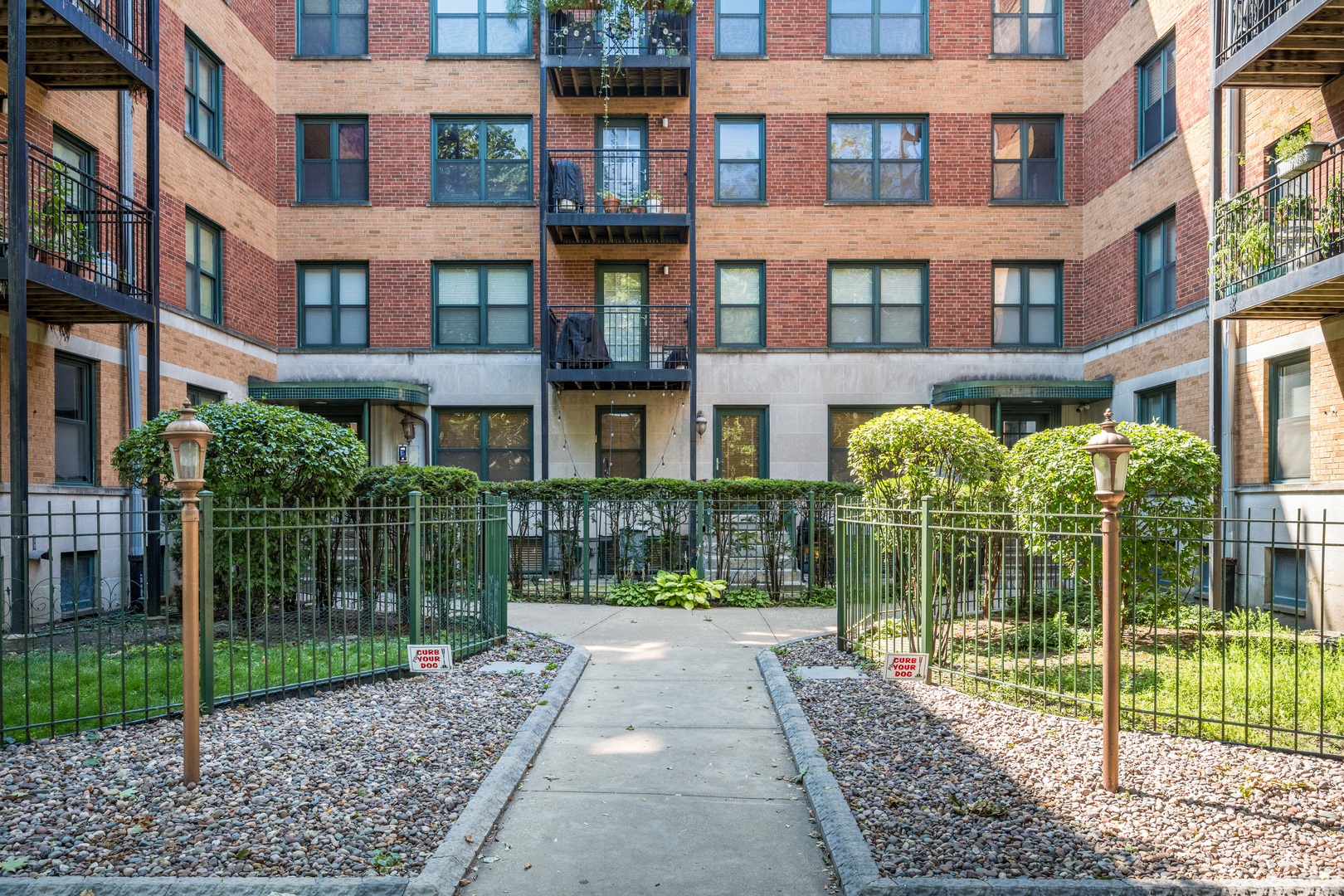 2545 W Catalpa Avenue Unit: 5C