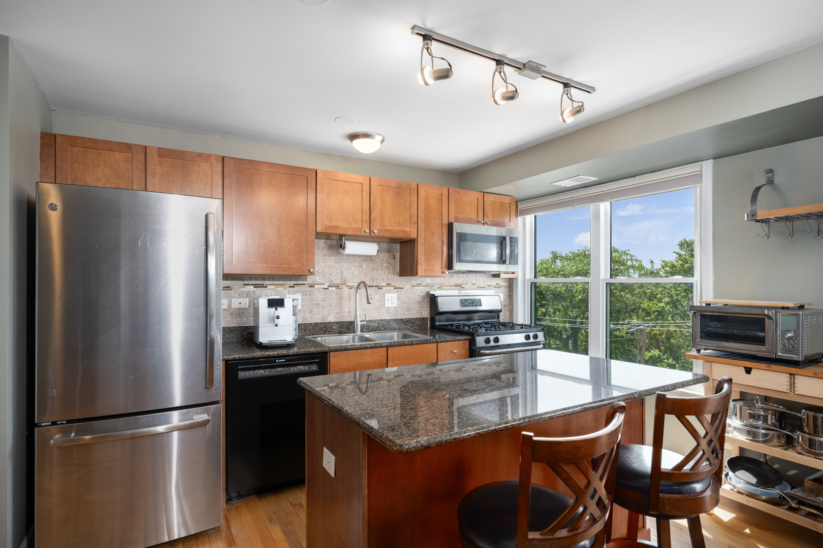 2545 W Catalpa Avenue Unit: 5C