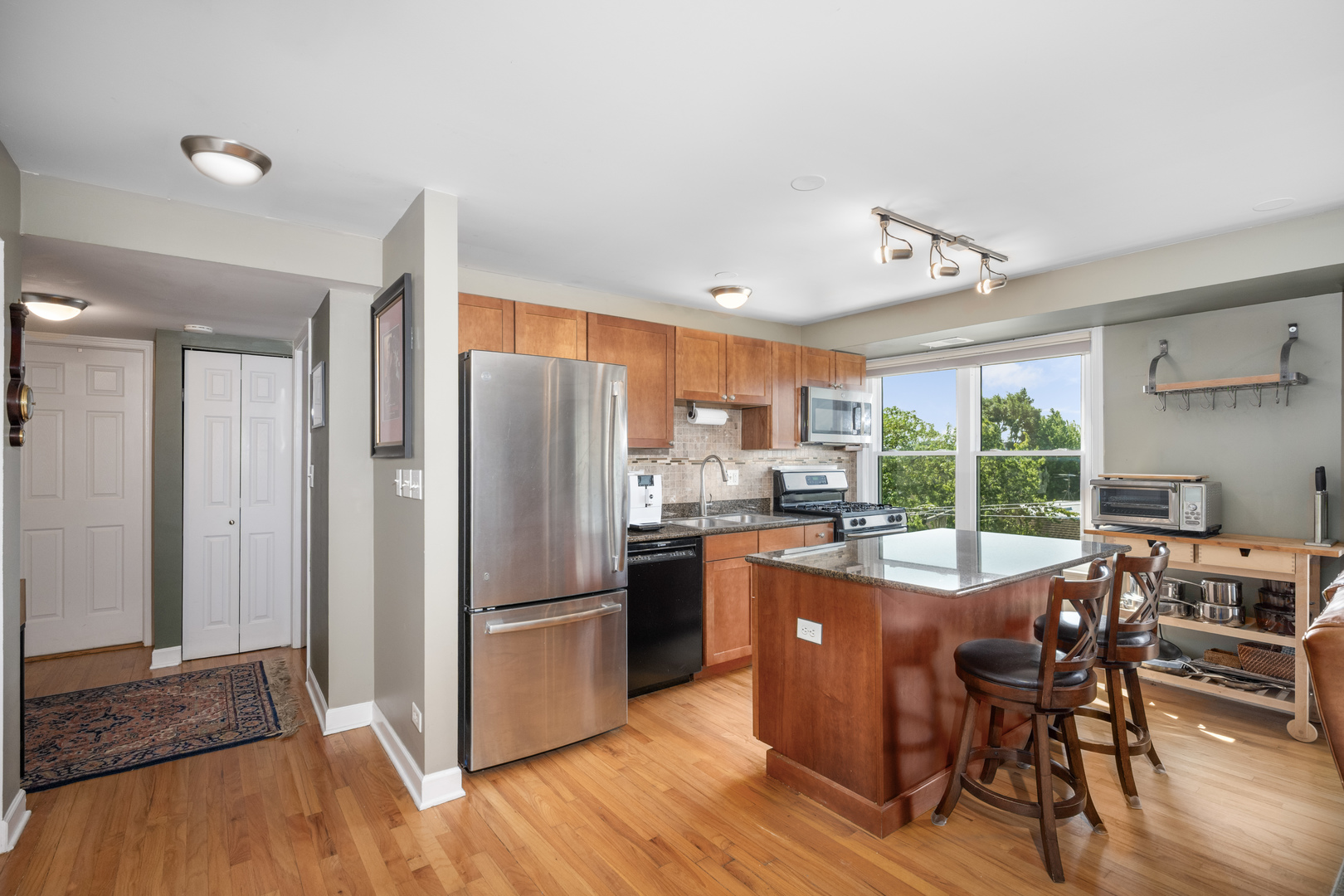 2545 W Catalpa Avenue Unit: 5C