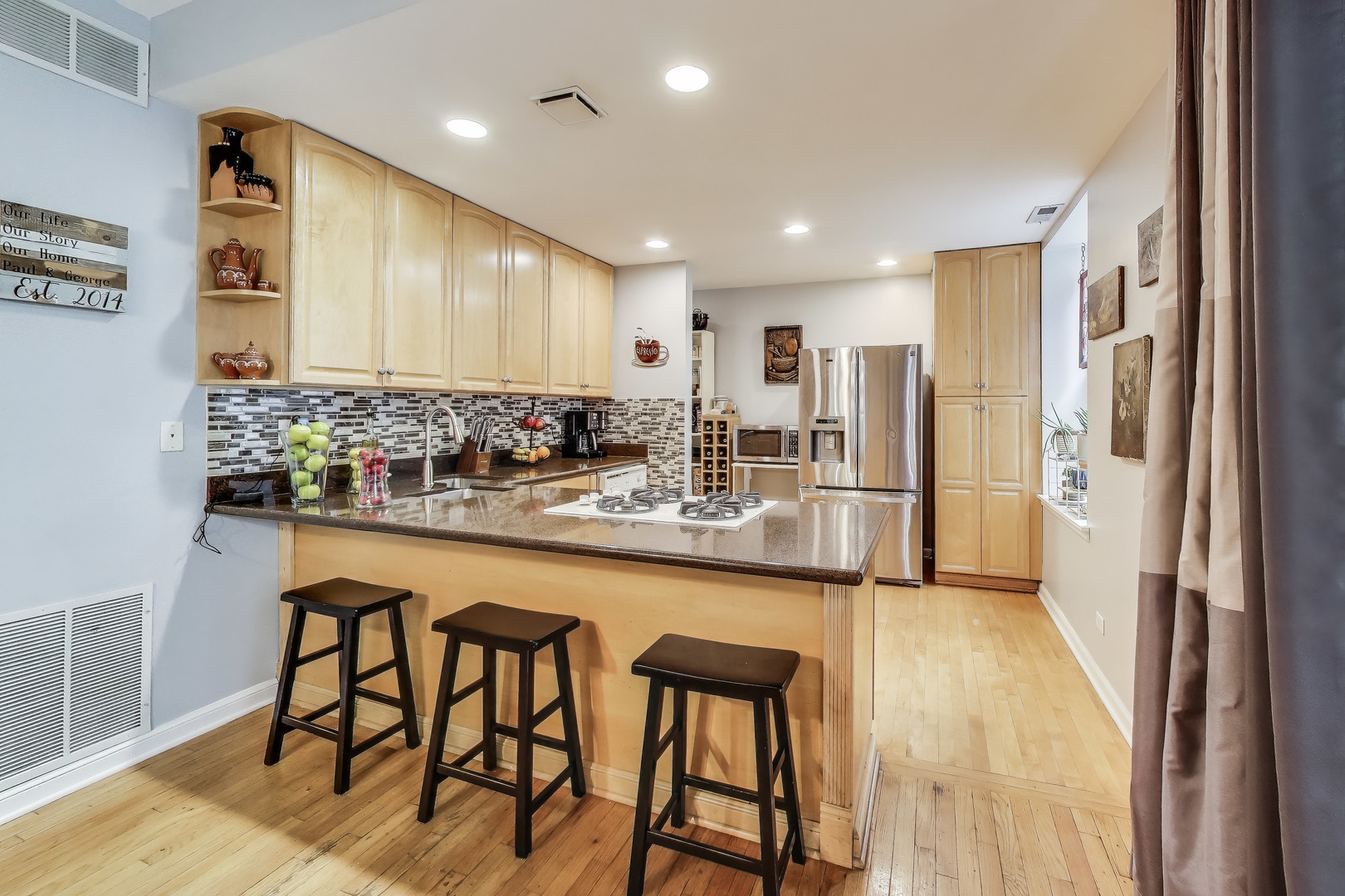 1908 W CHASE Avenue Unit: 103