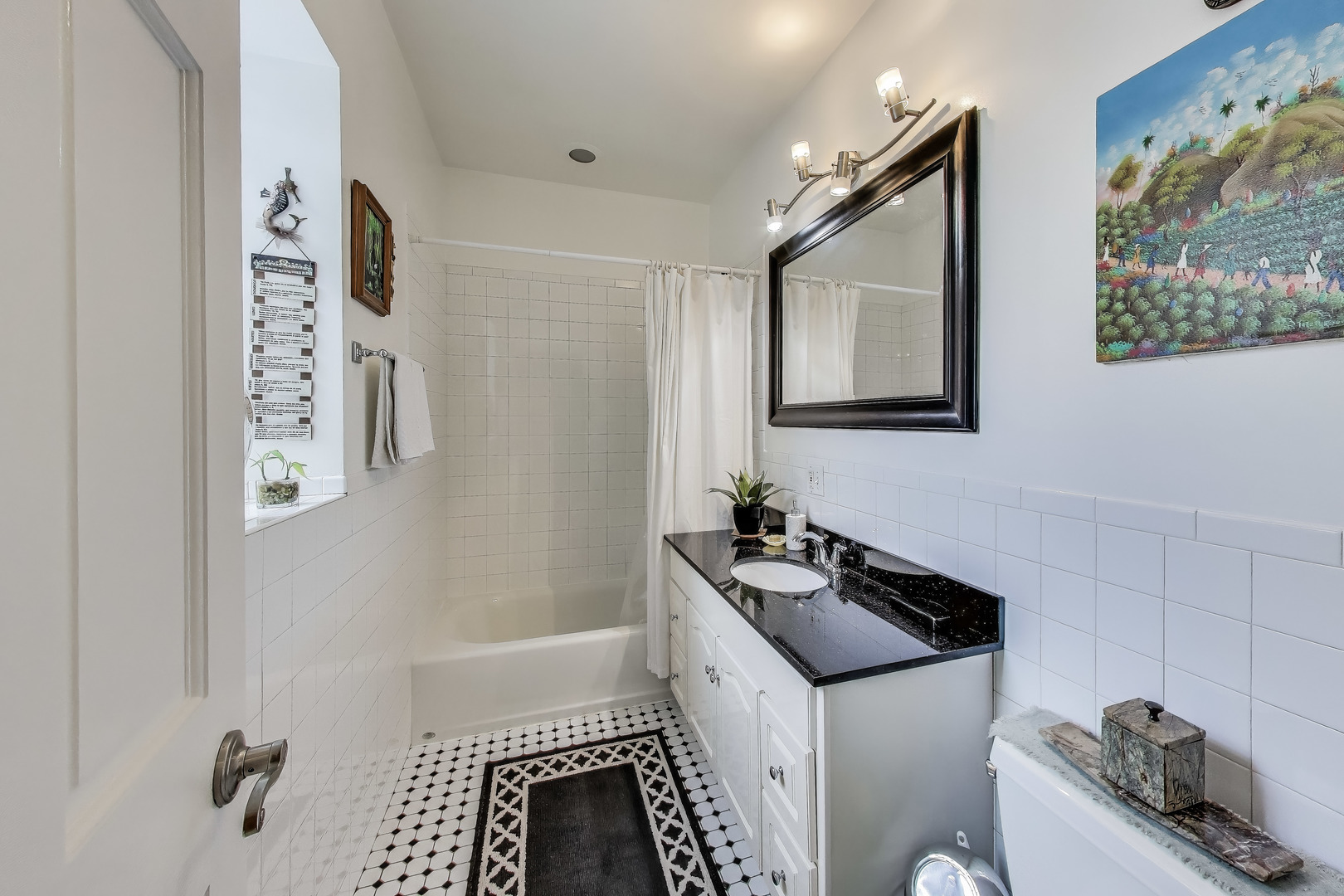 1908 W CHASE Avenue Unit: 103