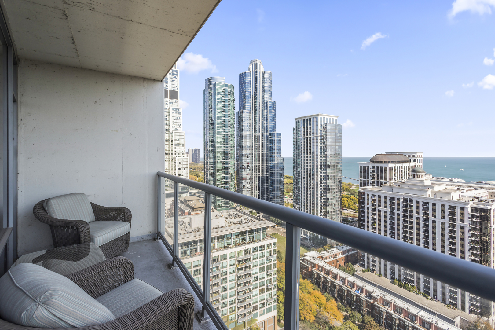100 E 14th Street Unit: 2702