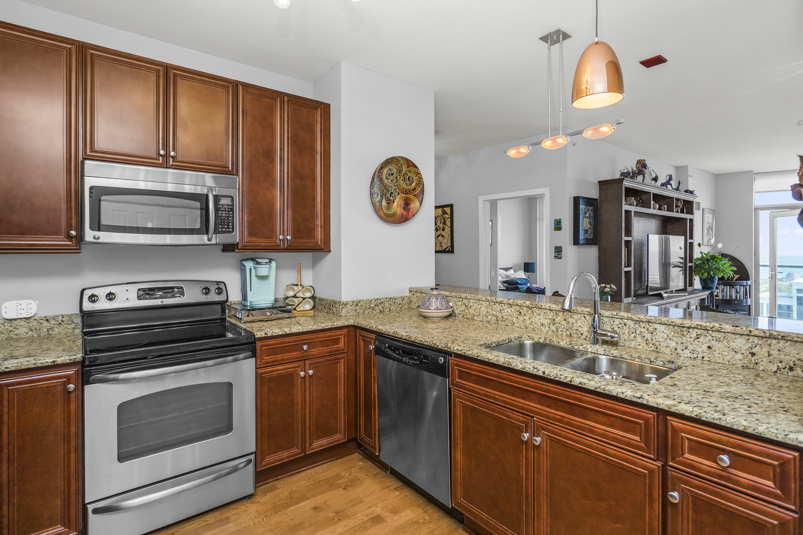 100 E 14th Street Unit: 2702