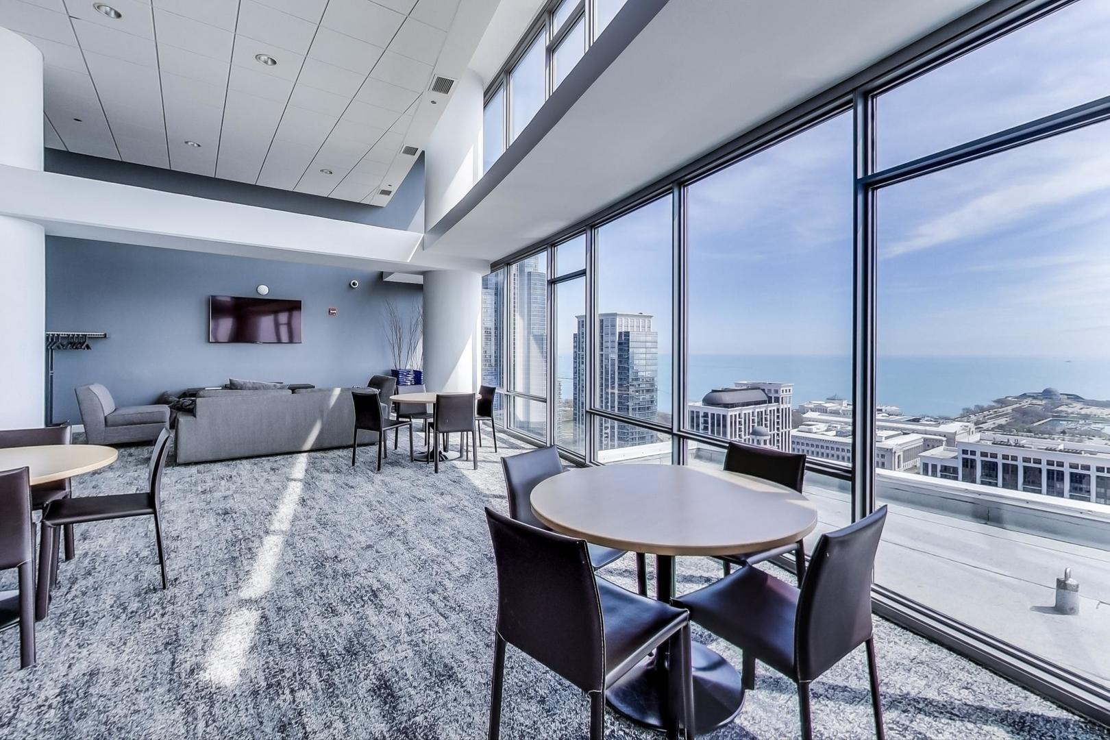 100 E 14th Street Unit: 2702
