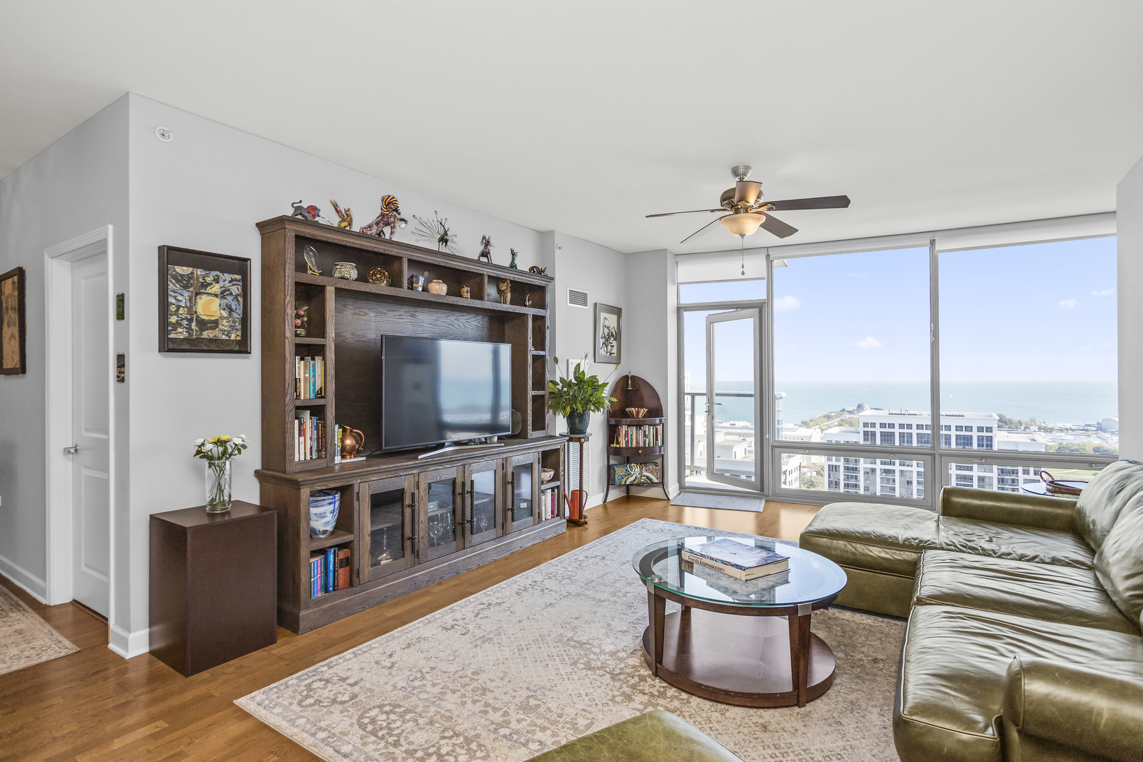 100 E 14th Street Unit: 2702