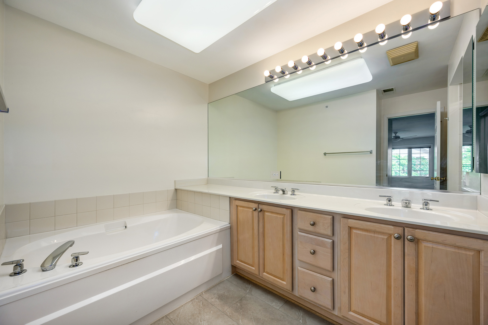 7434 Lincoln Avenue Unit: C