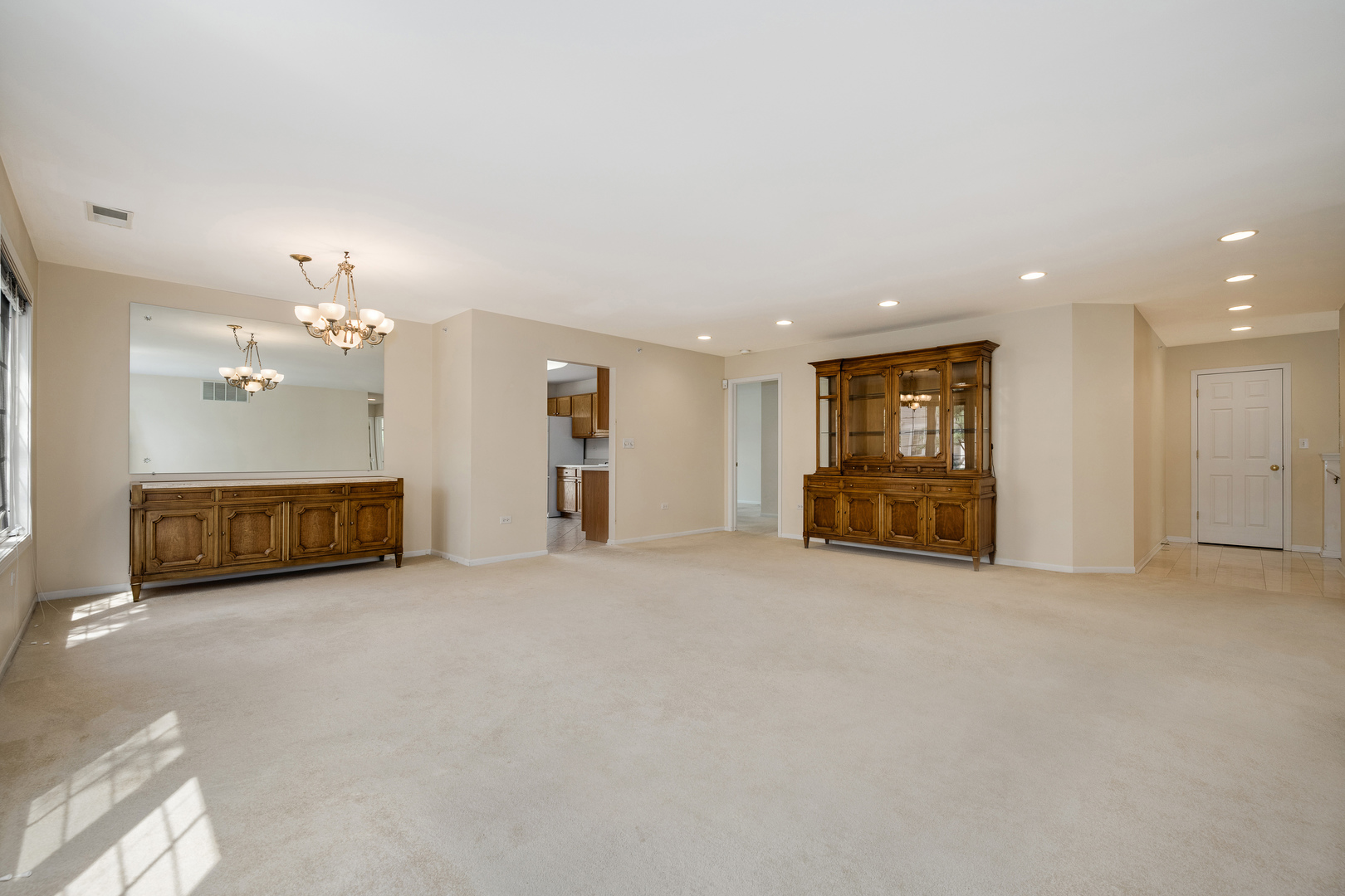 7434 Lincoln Avenue Unit: C