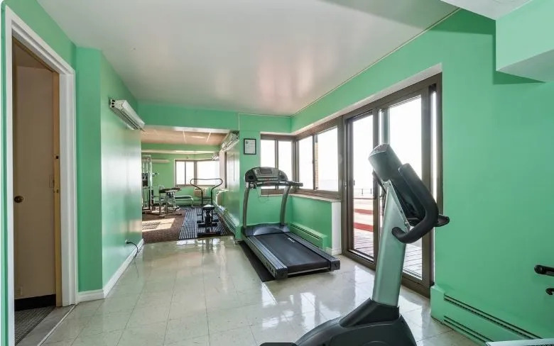 7337 S South shore Drive Unit: 1107