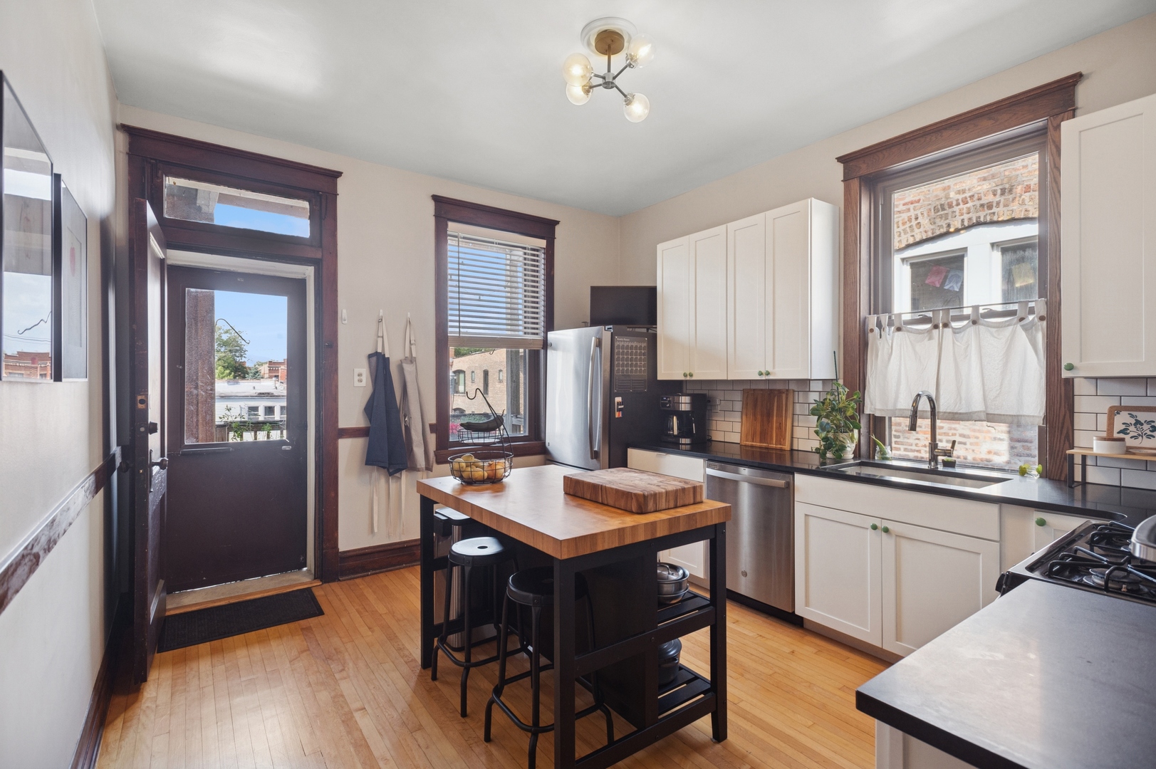 2324 W Cortez Street Unit: 3