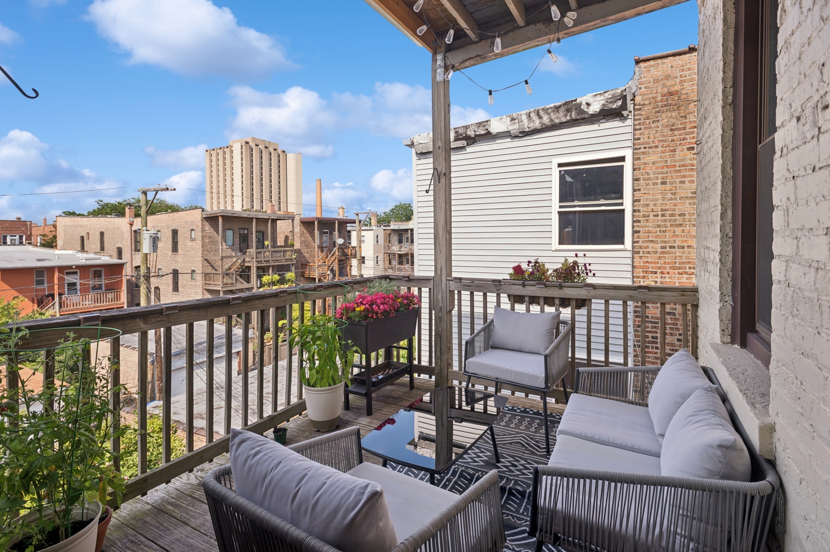 2324 W Cortez Street Unit: 3