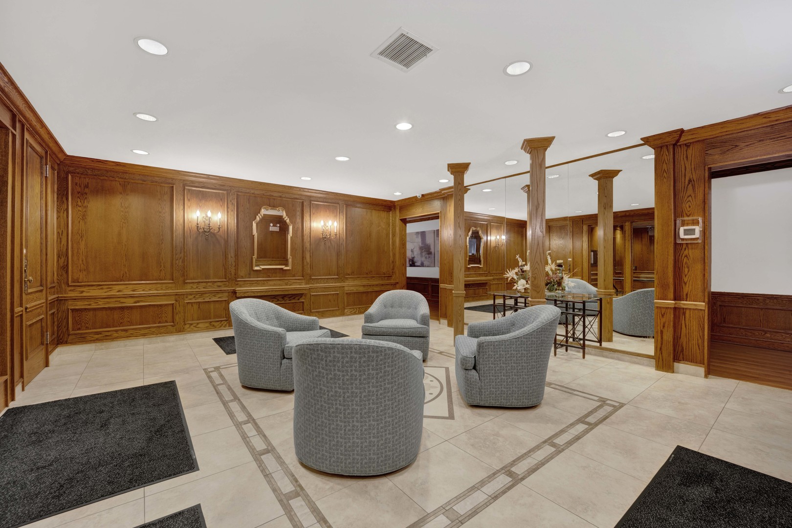 101 OLD OAK Drive Unit: 400A