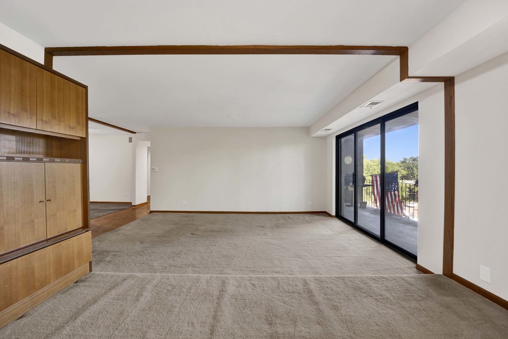 101 OLD OAK Drive Unit: 400A