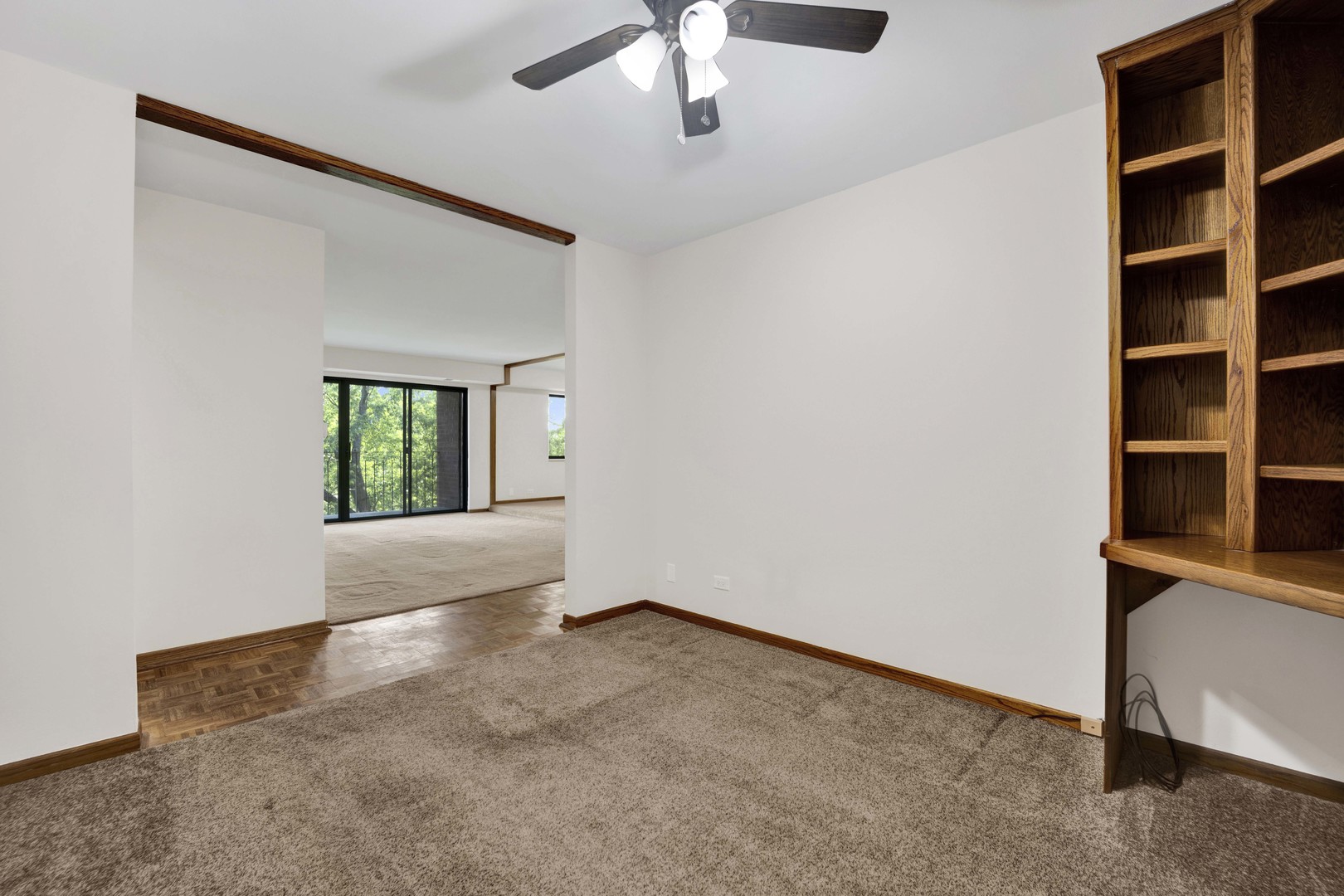 101 OLD OAK Drive Unit: 400A
