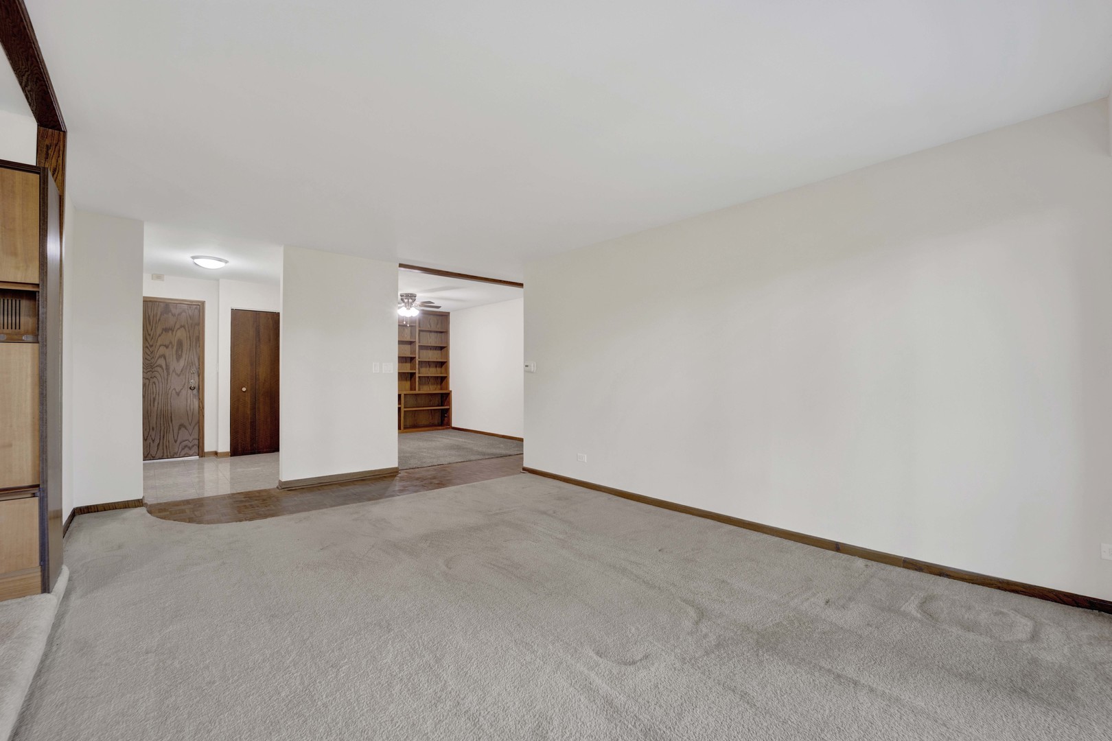 101 OLD OAK Drive Unit: 400A