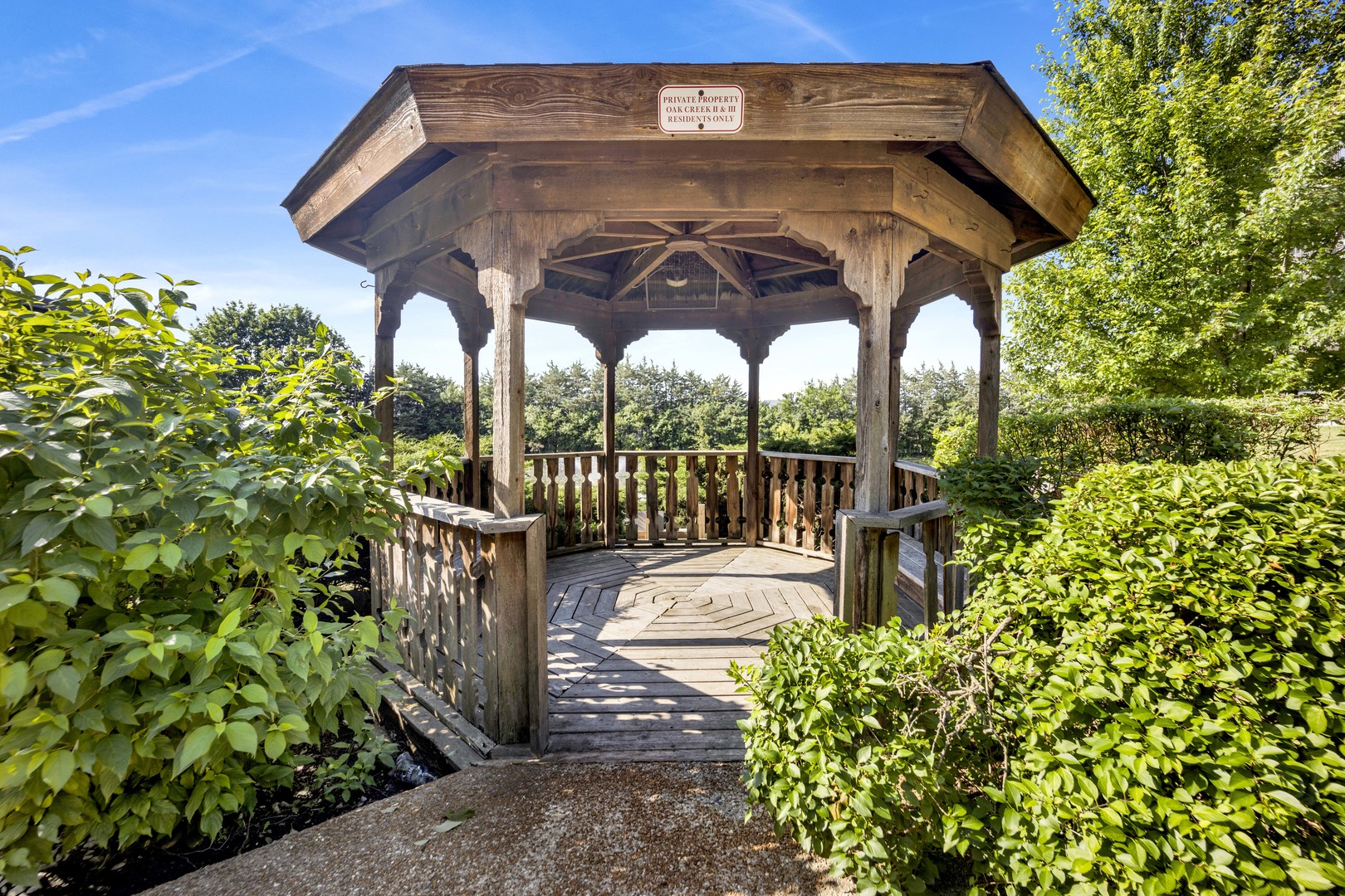 101 OLD OAK Drive Unit: 400A