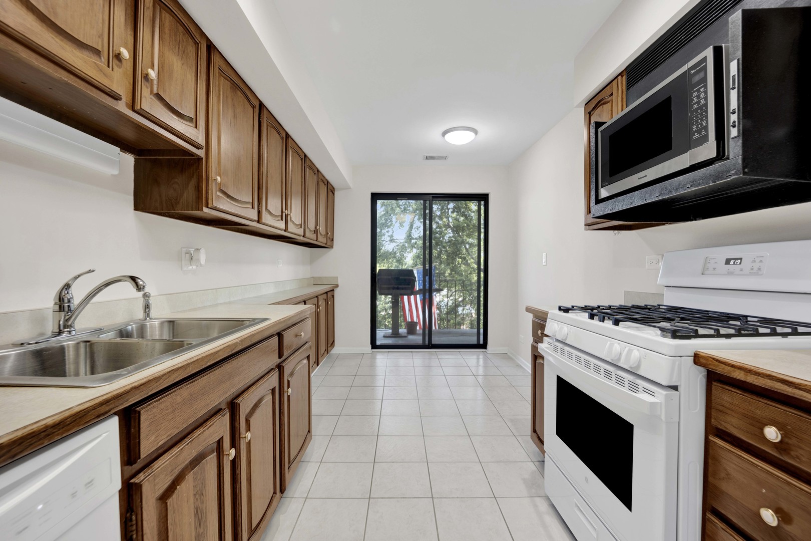 101 OLD OAK Drive Unit: 400A