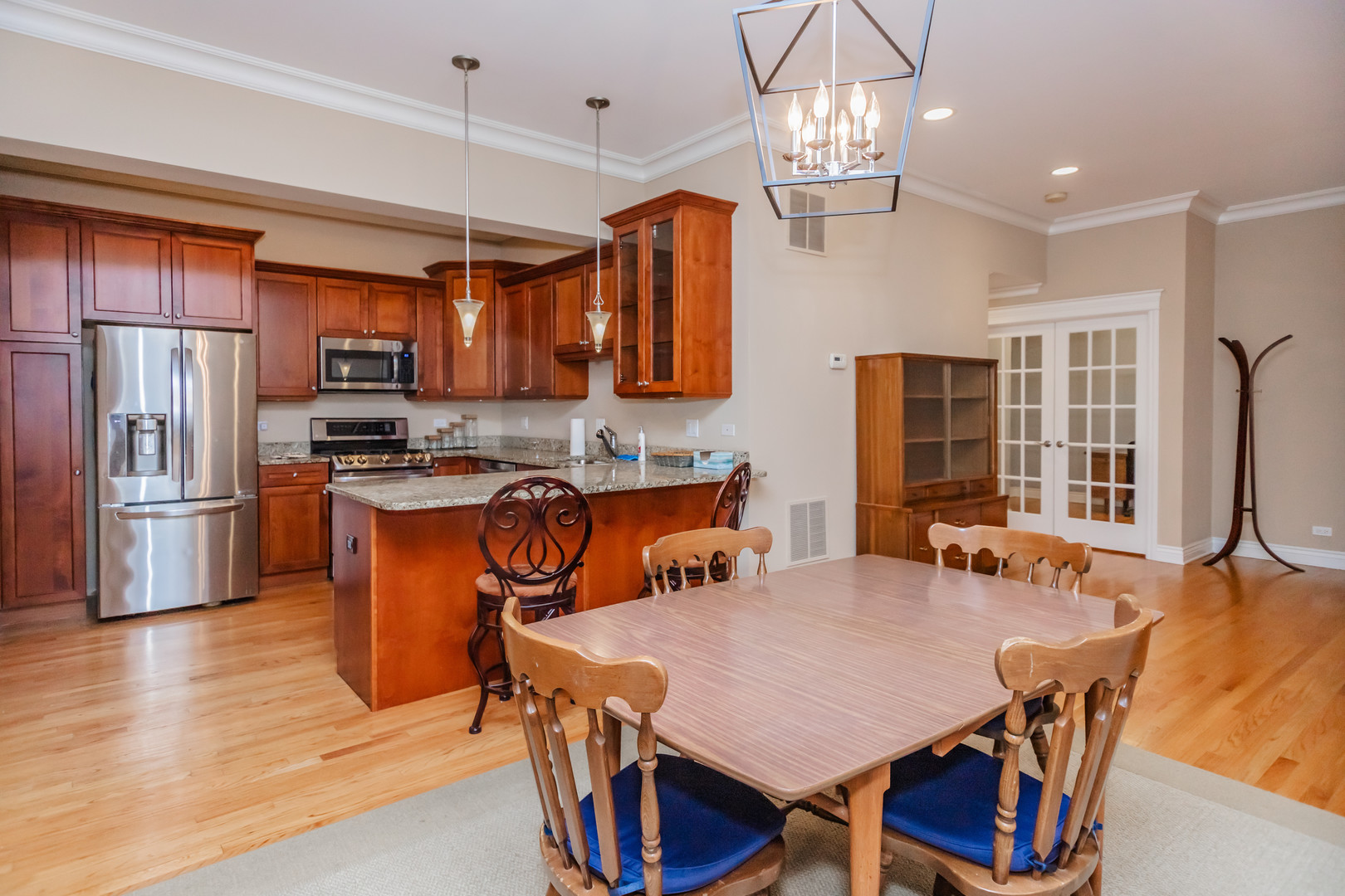 4927 N Damen Avenue Unit: 2C
