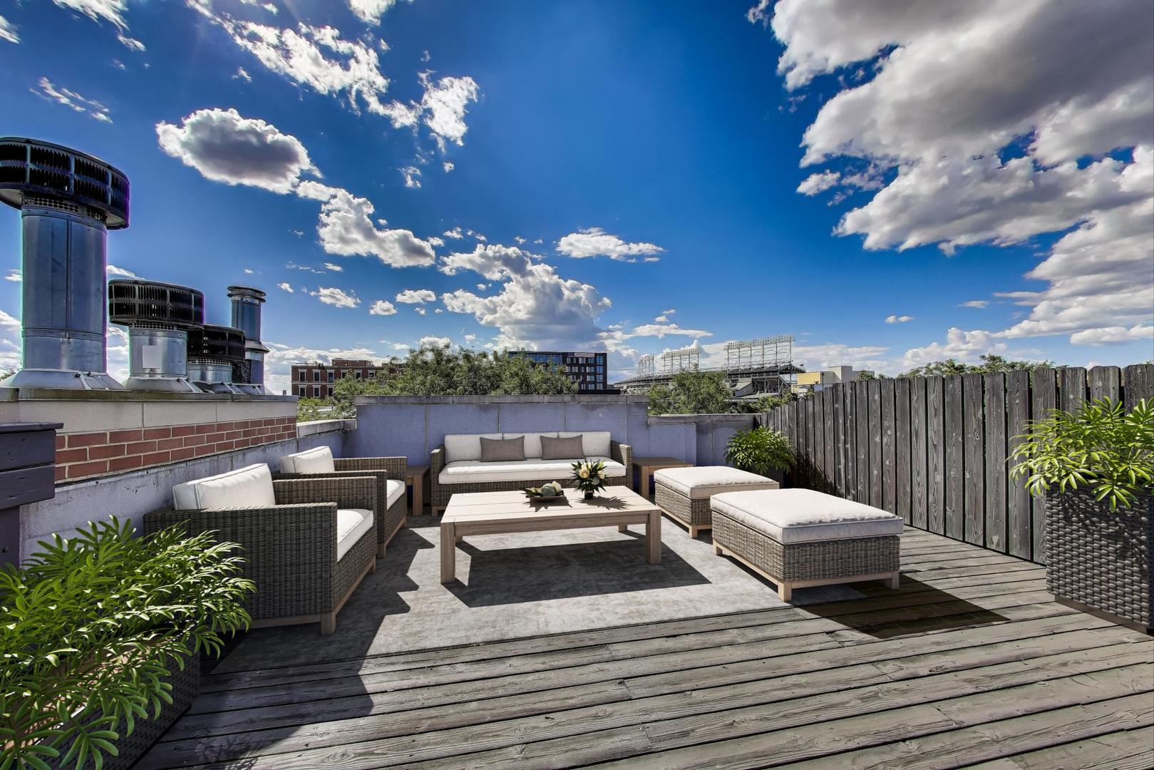 3545 N Wilton Avenue Unit: 4S
