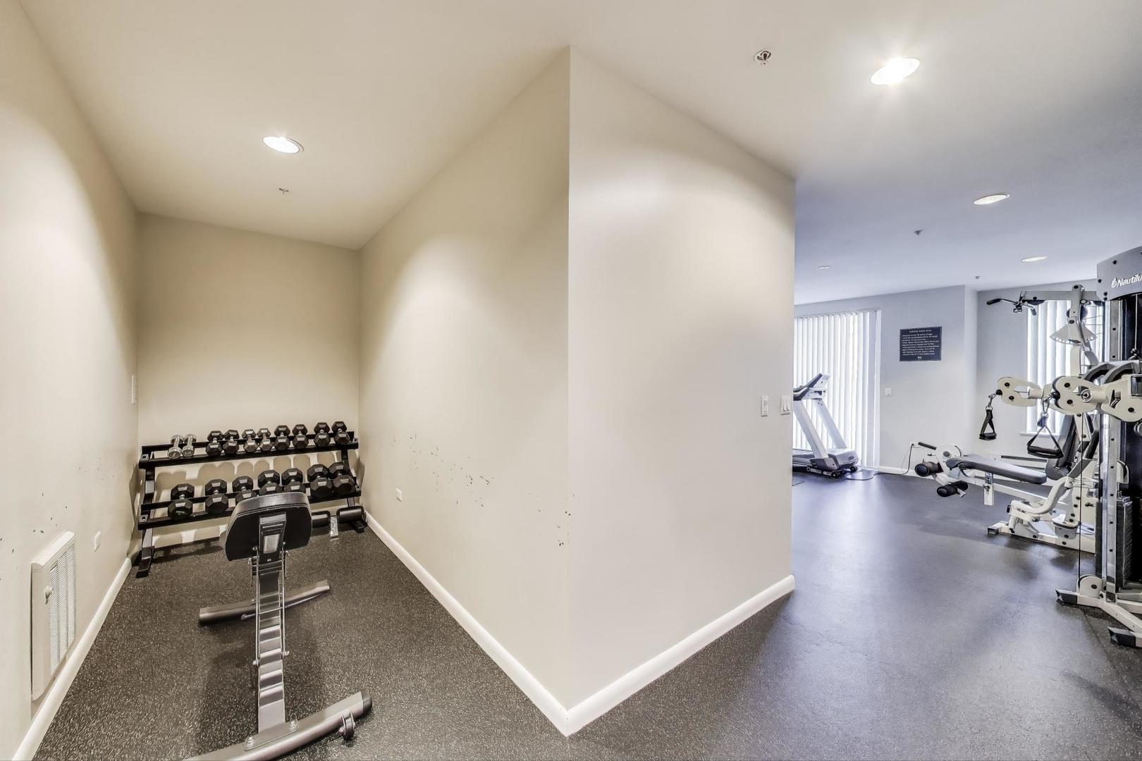 1720 OAK Avenue Unit: 403
