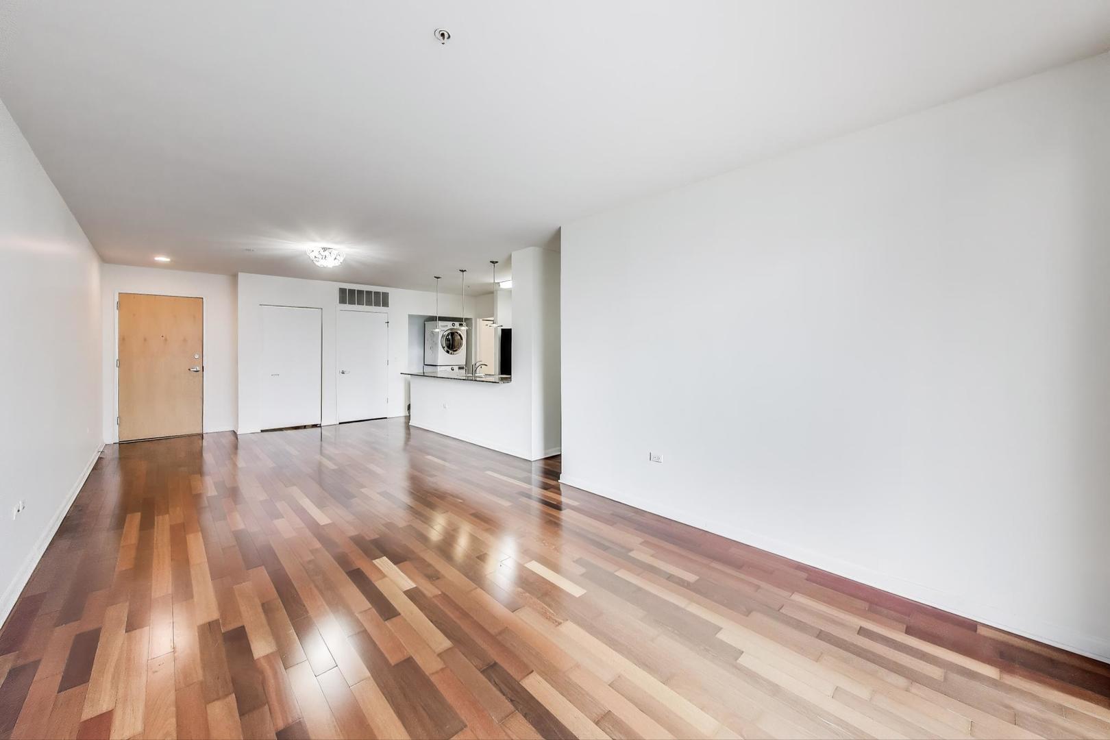 1720 OAK Avenue Unit: 403