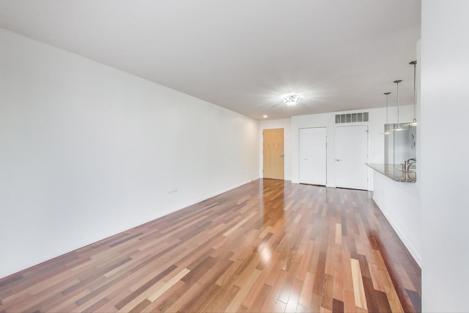 1720 OAK Avenue Unit: 403