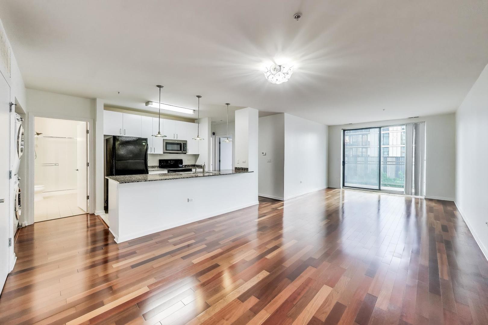 1720 OAK Avenue Unit: 403