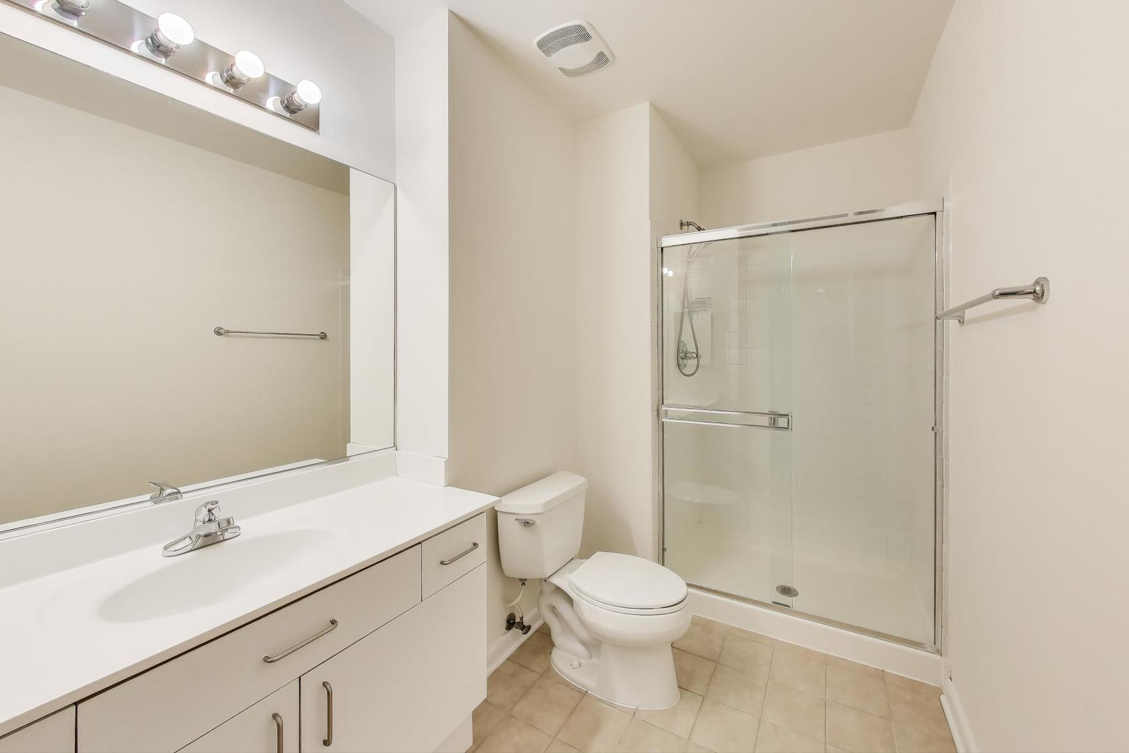 1720 OAK Avenue Unit: 403