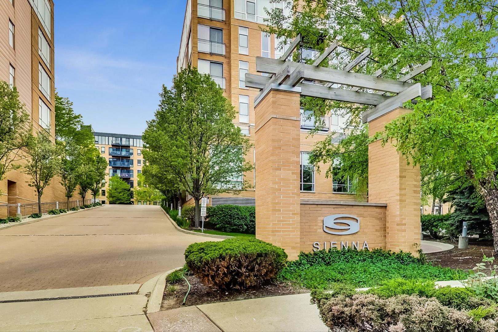 1720 OAK Avenue Unit: 403