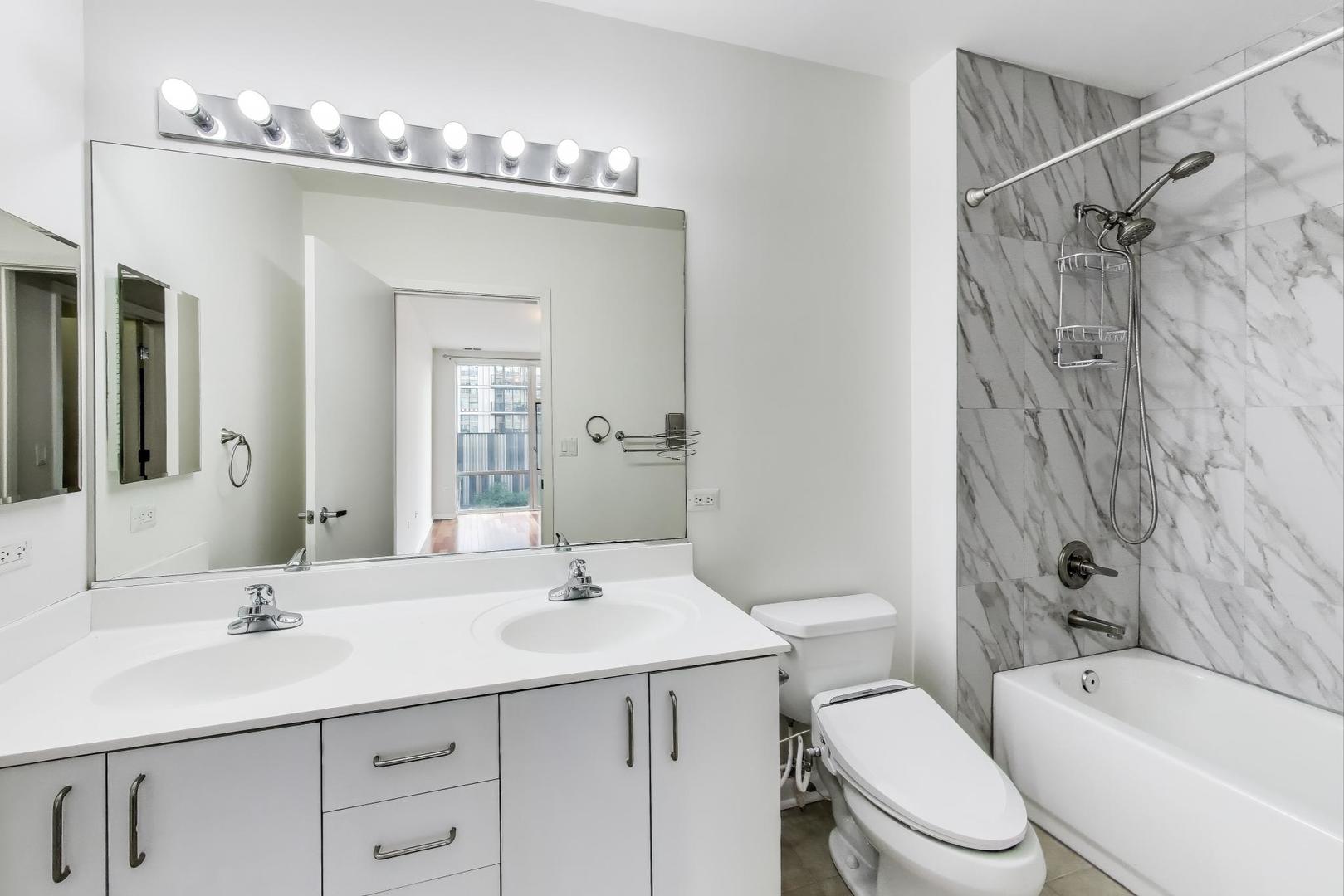1720 OAK Avenue Unit: 403