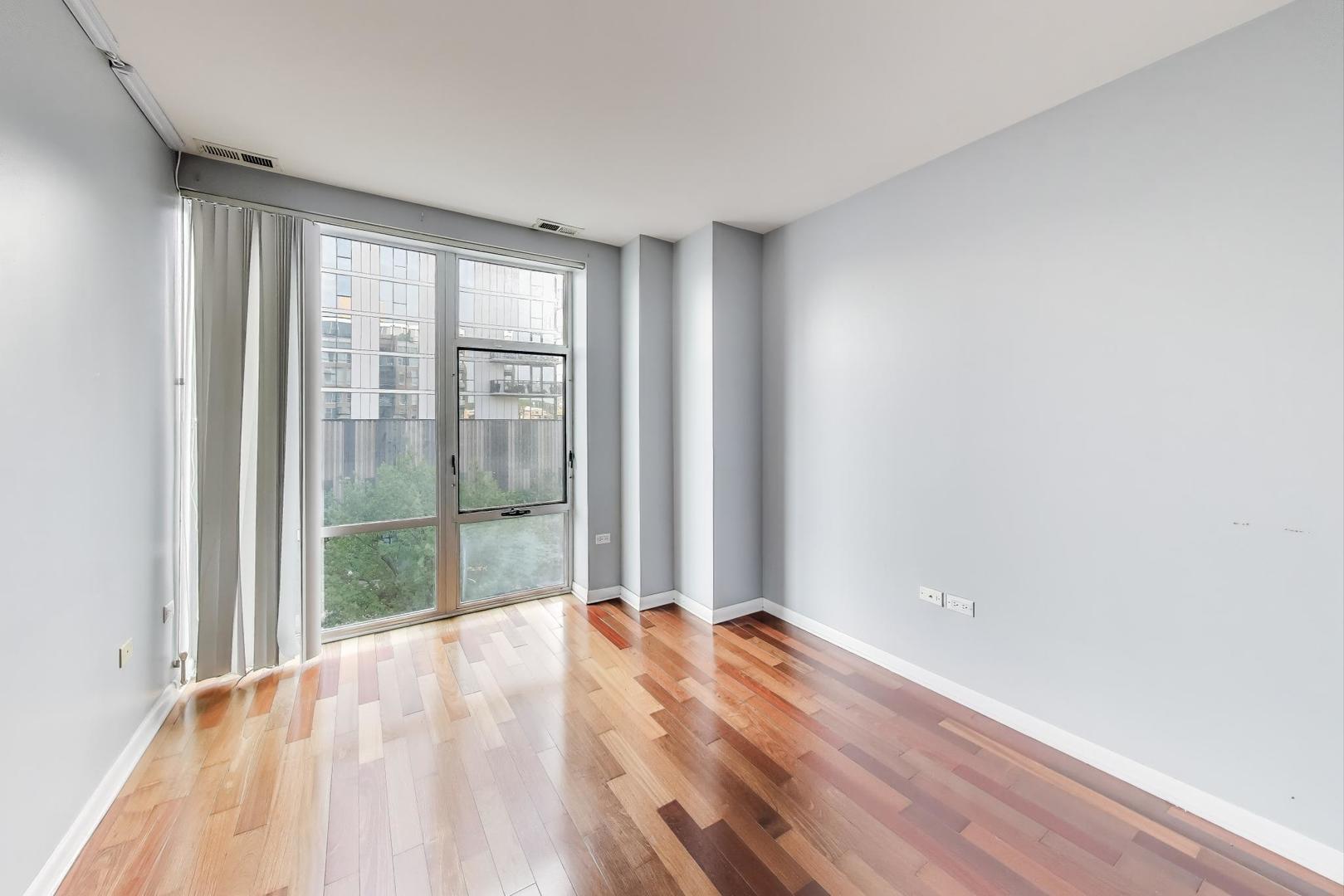 1720 OAK Avenue Unit: 403