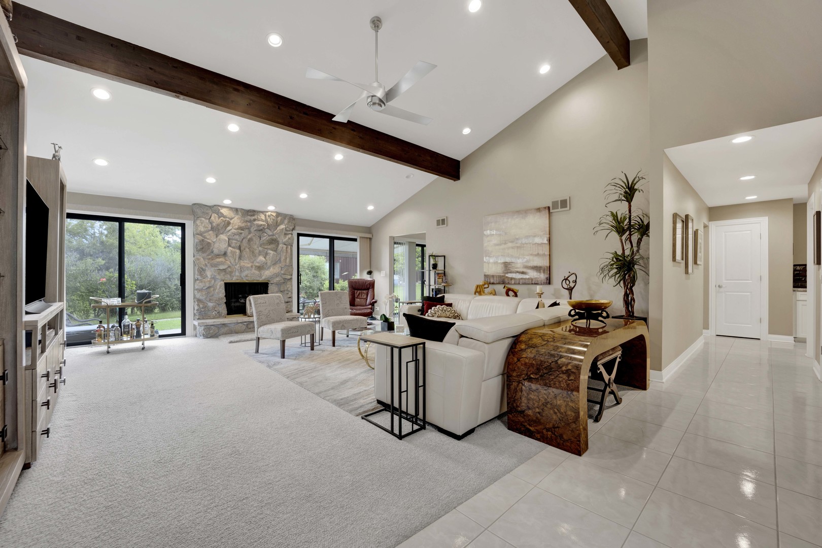 1421 Chartres Drive
