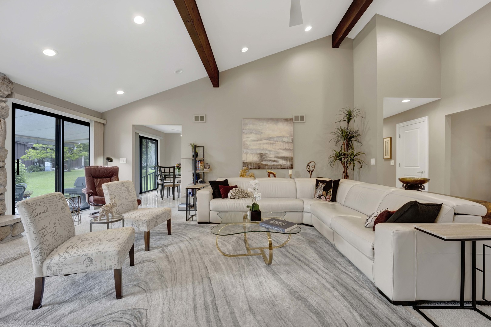 1421 Chartres Drive