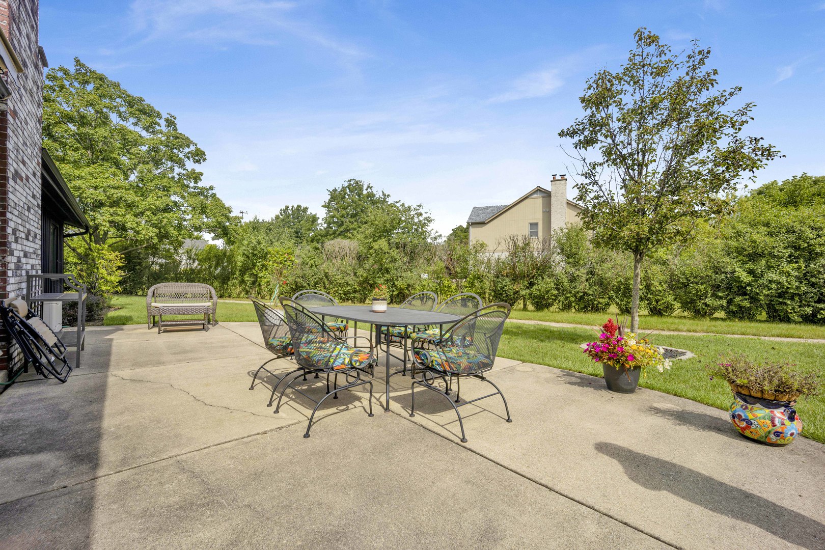 1421 Chartres Drive